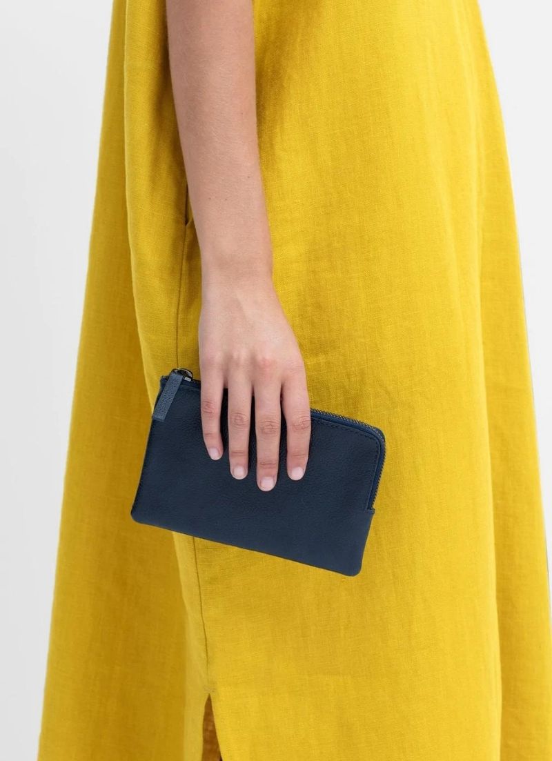 Kaia Pouch