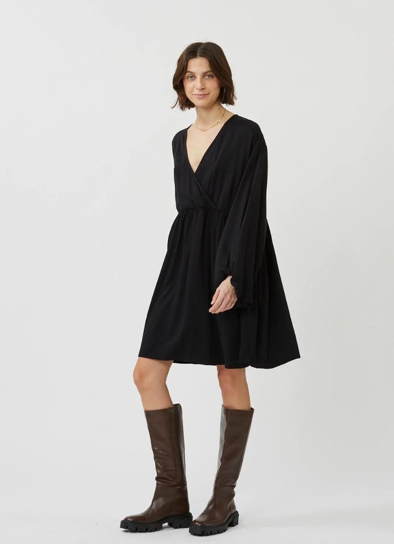 Robe courte Modiva