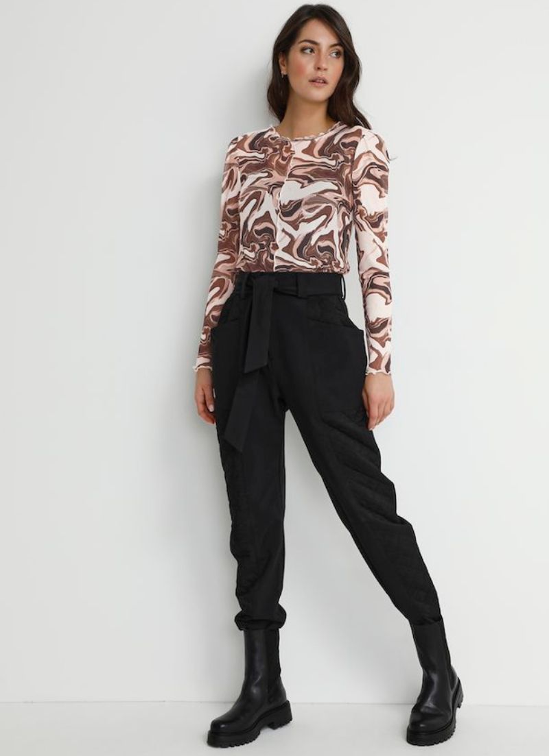 Urana Long Sleeve T-Shirt