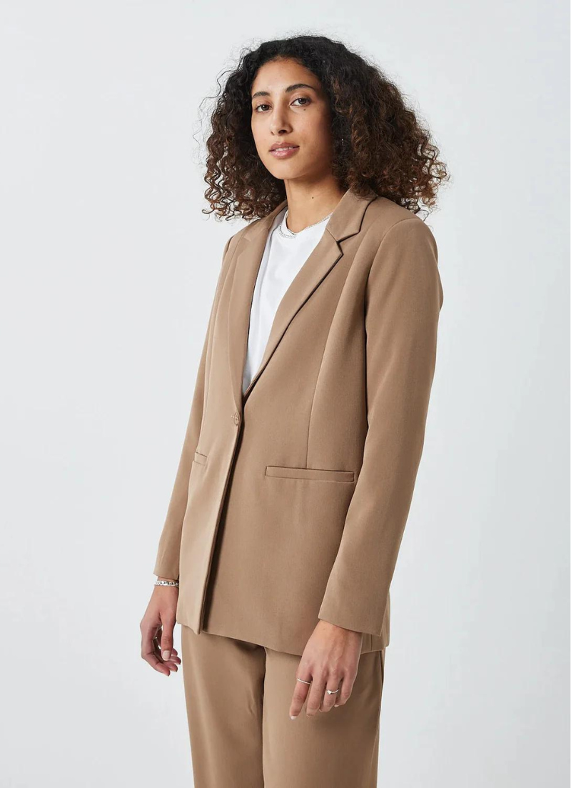 Blazer Tara