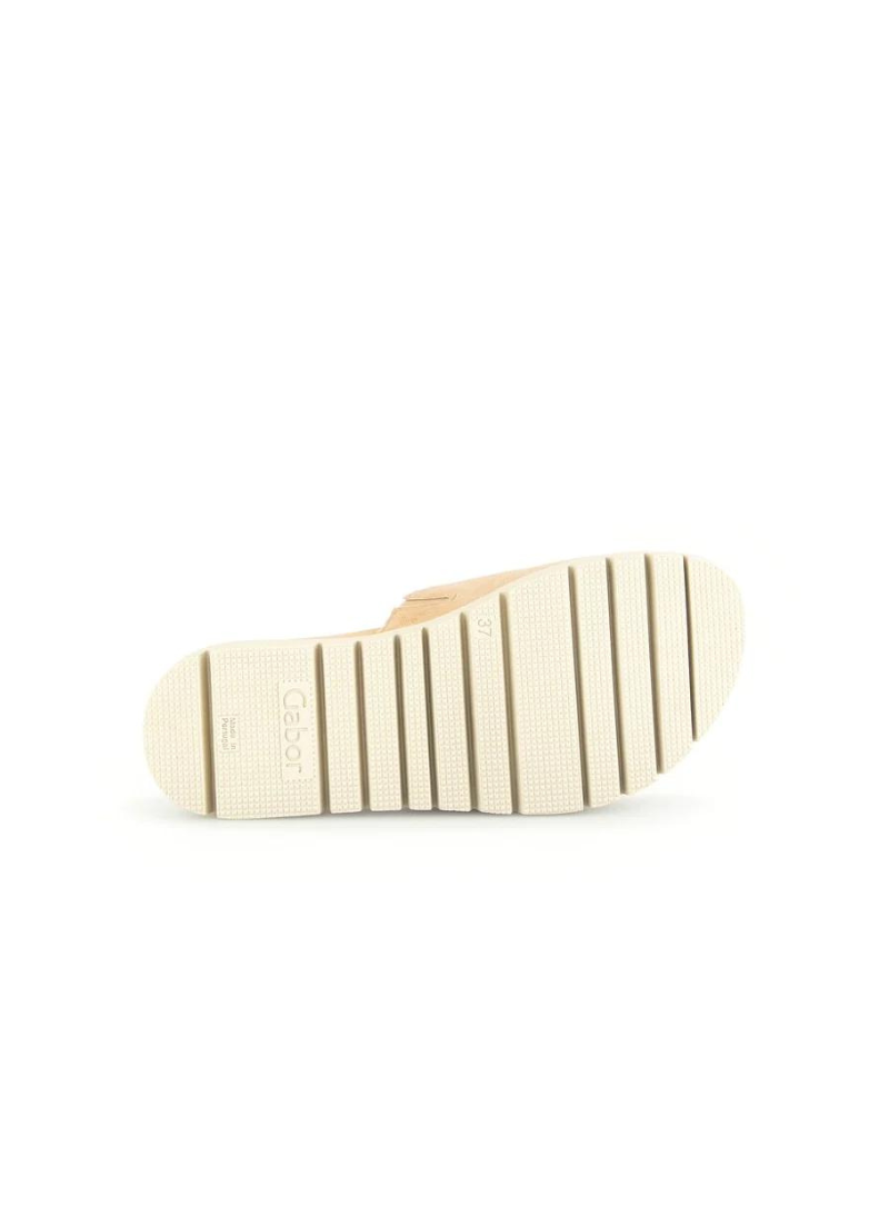 Lauren Sandal