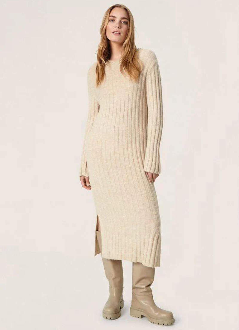 Robe Rakel à col en V