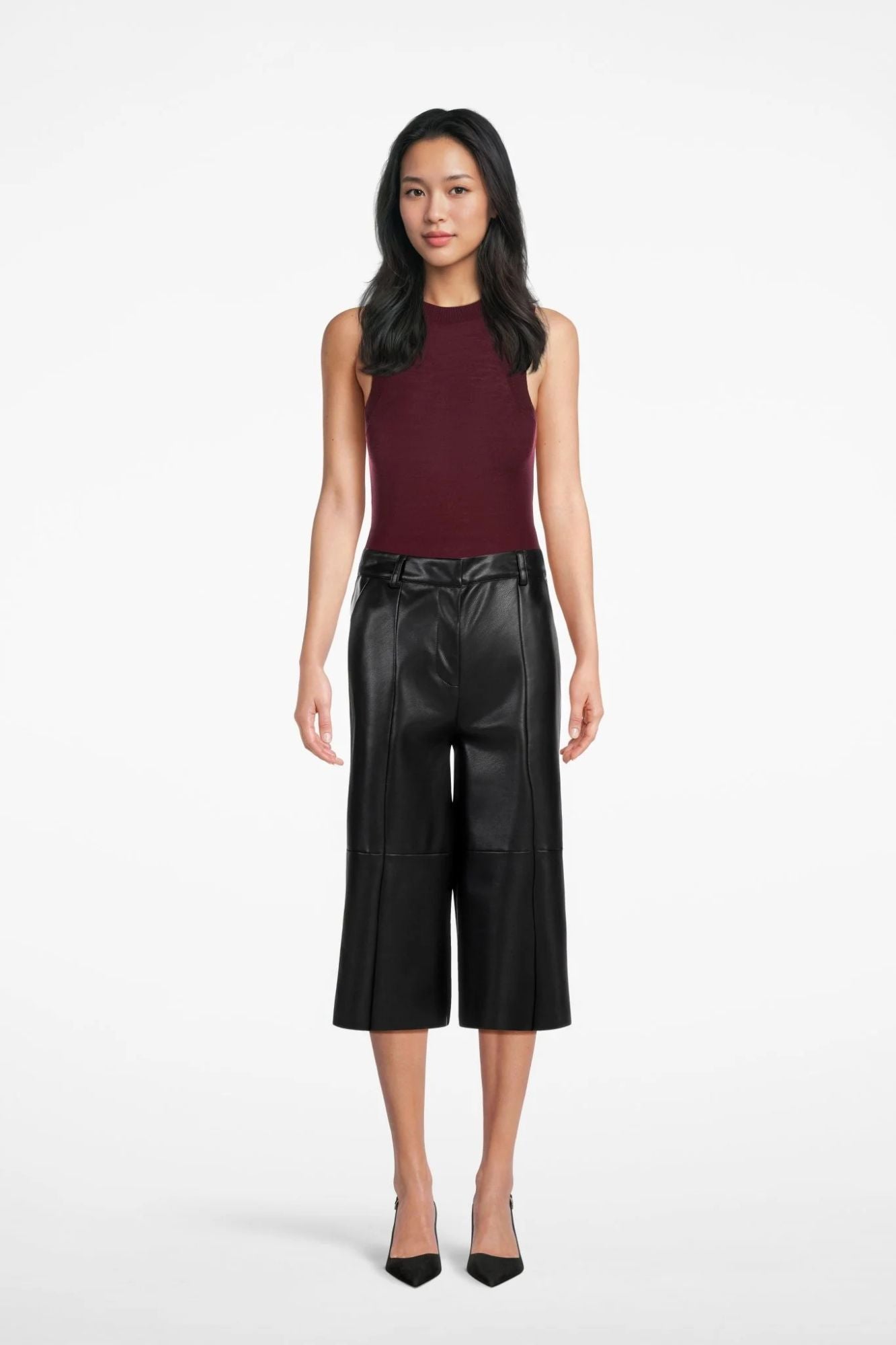 Gela Sleeveless Crew