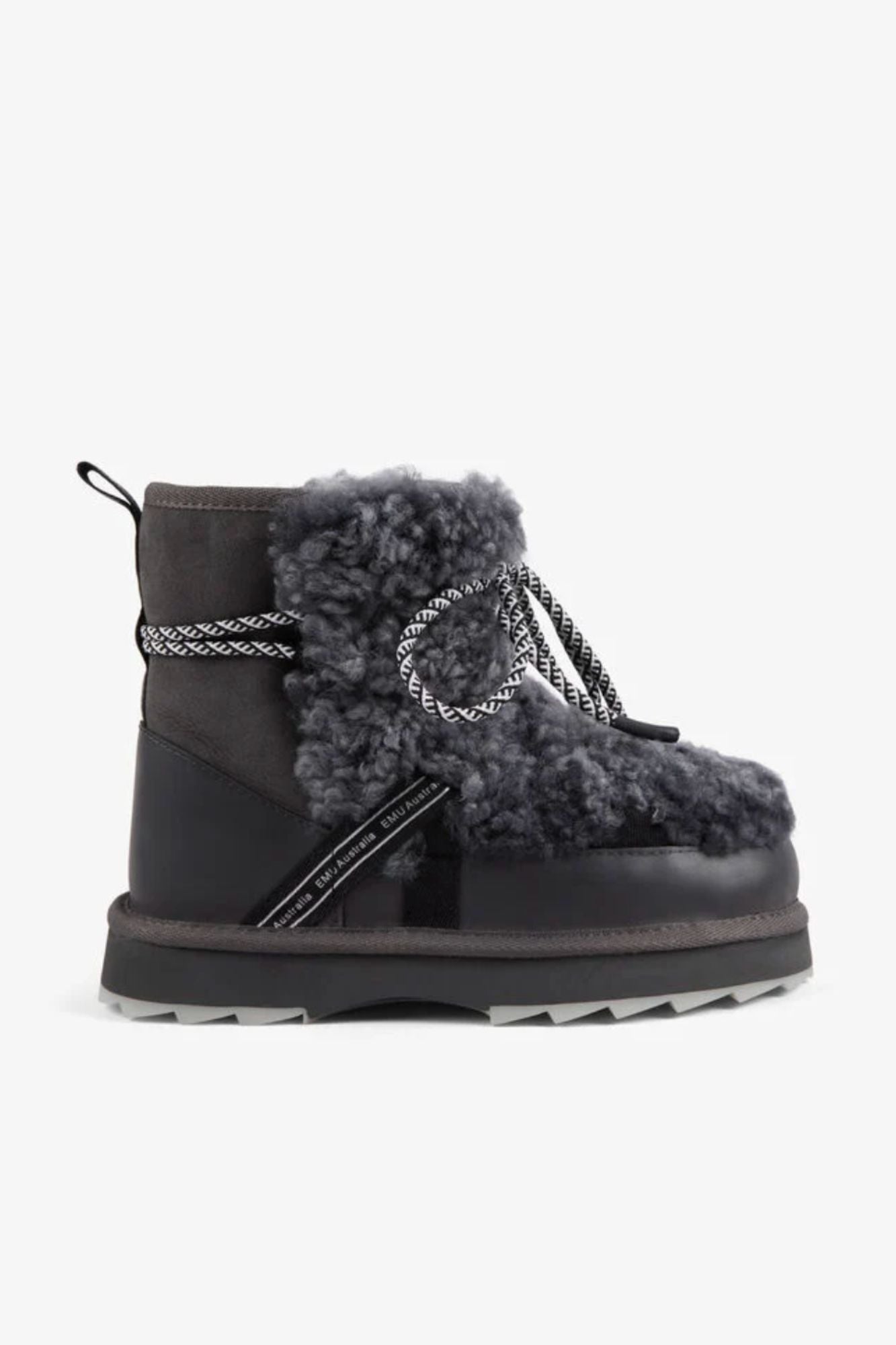 Blurred Teddy Boot