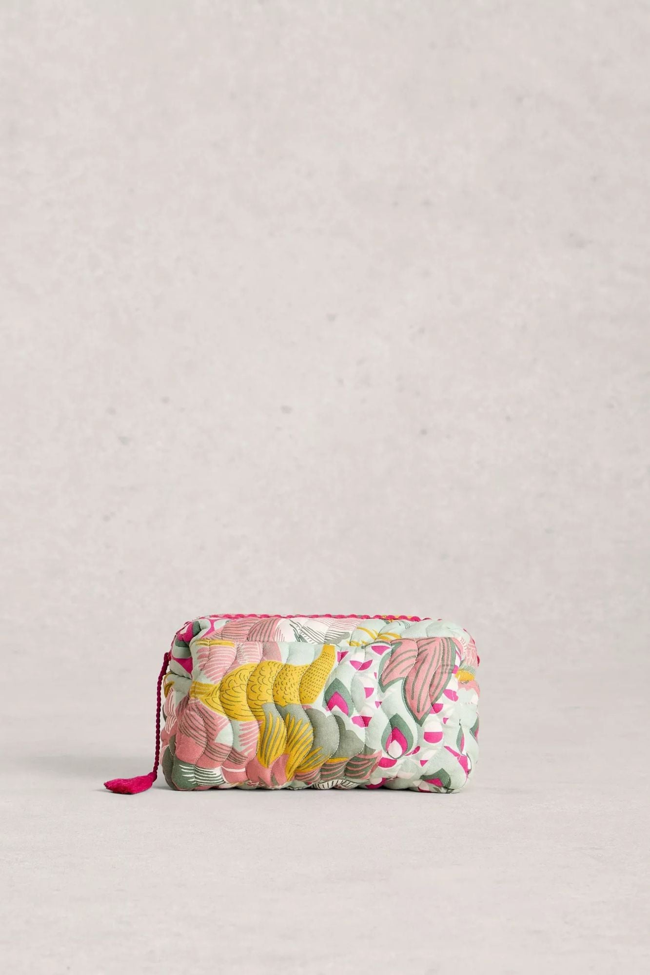 Shelby Quilted Wash Bag