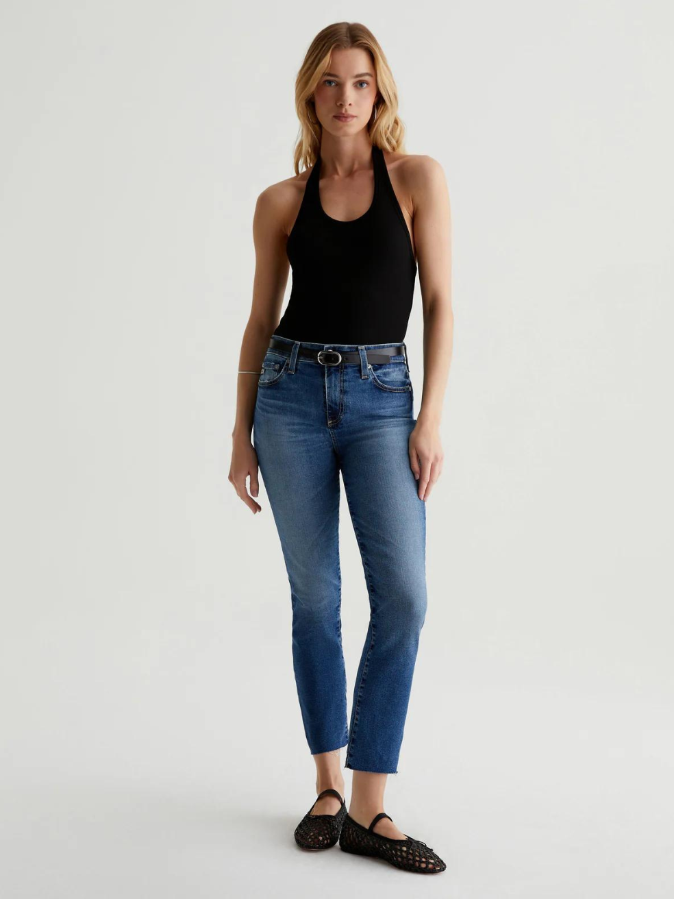 Mari High-Rise Slim Straight Crop
