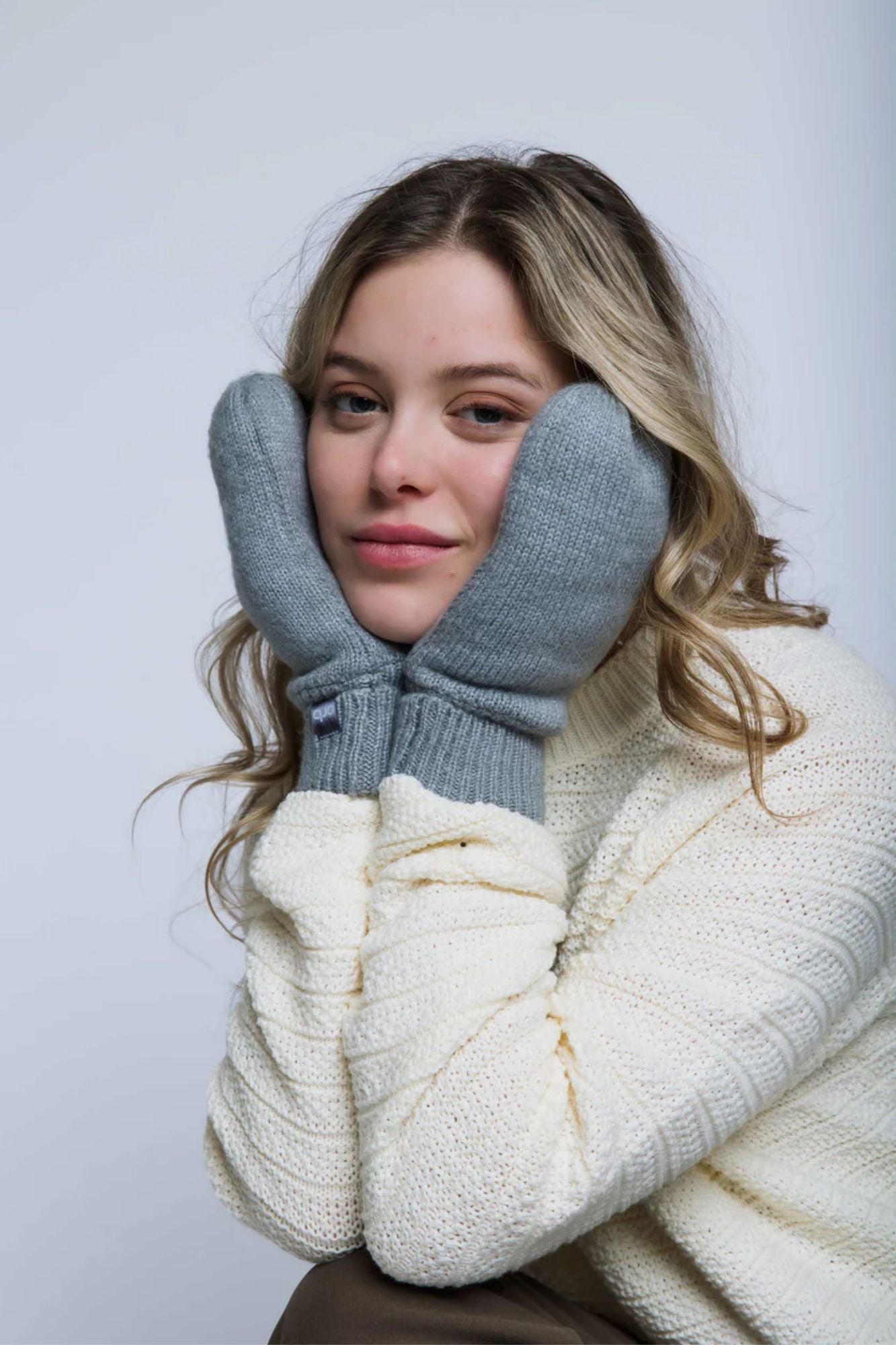 Snowflake Lined Mitts