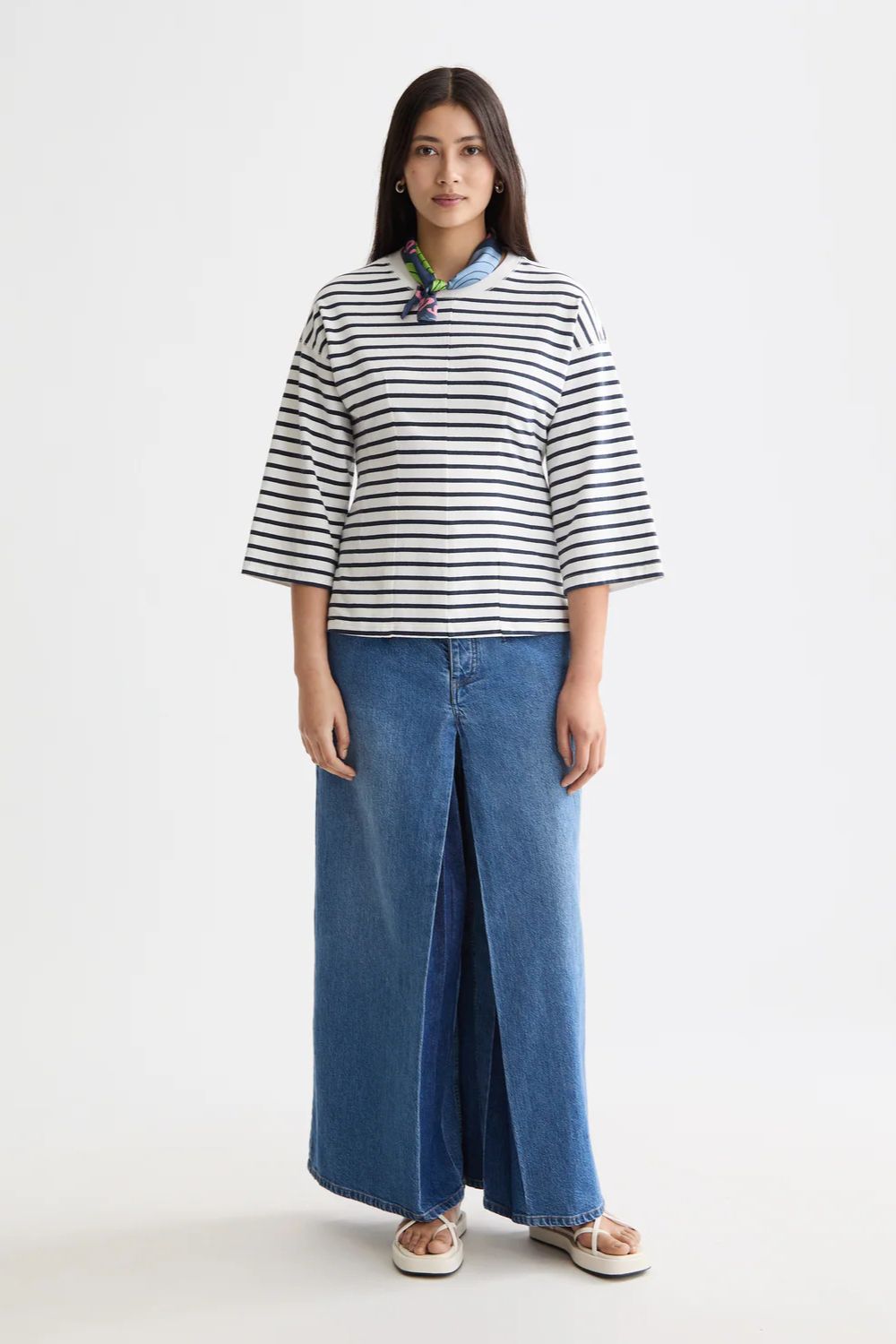 The Wave High-Rise Wide Leg Jeans
