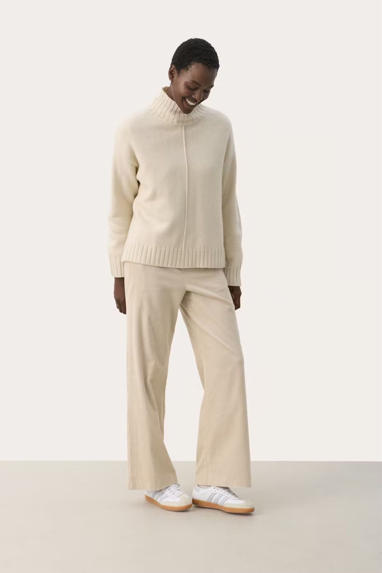 Lilye Turtleneck