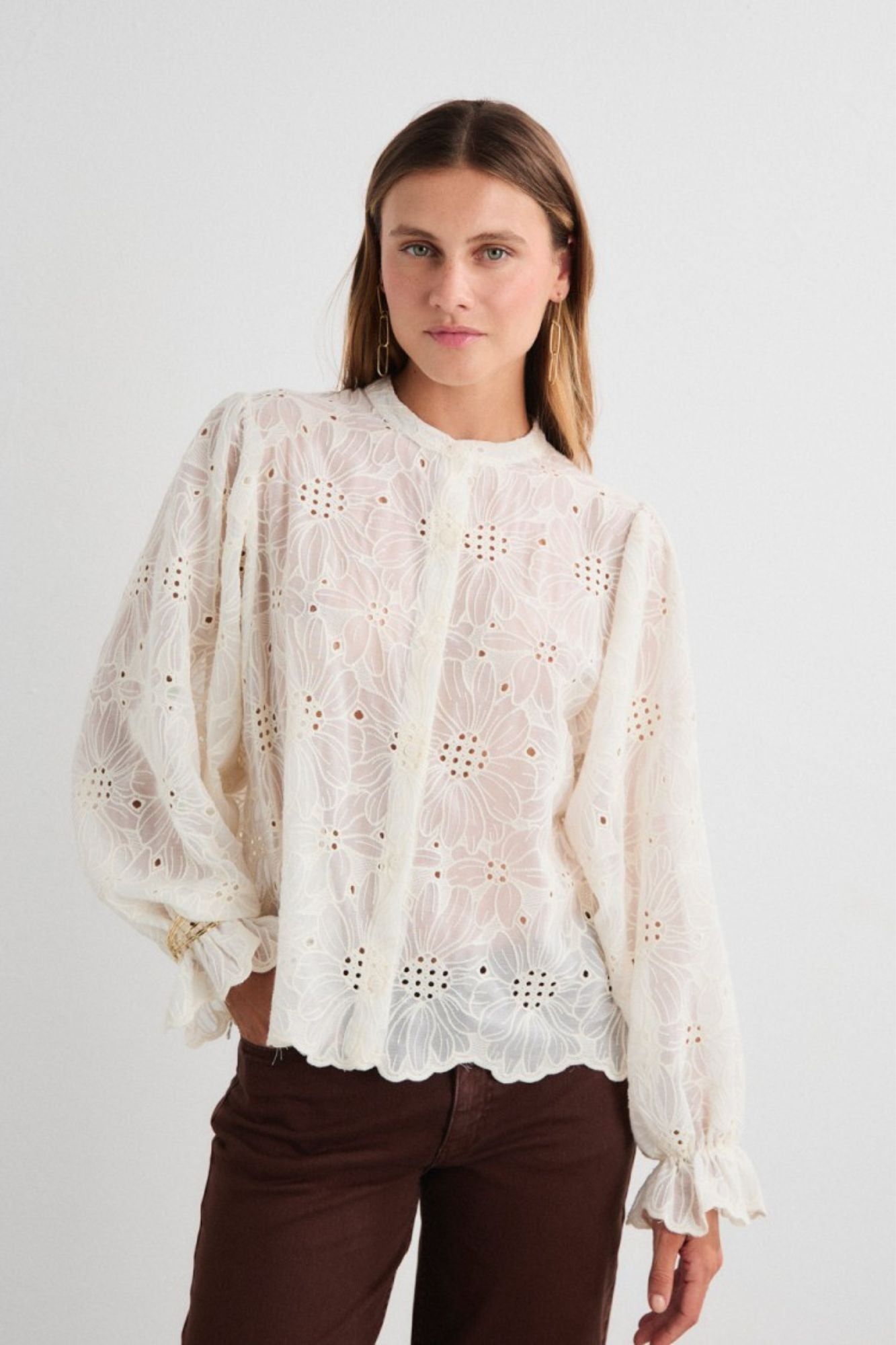 Evelia Romantic Mao Collar Blouse