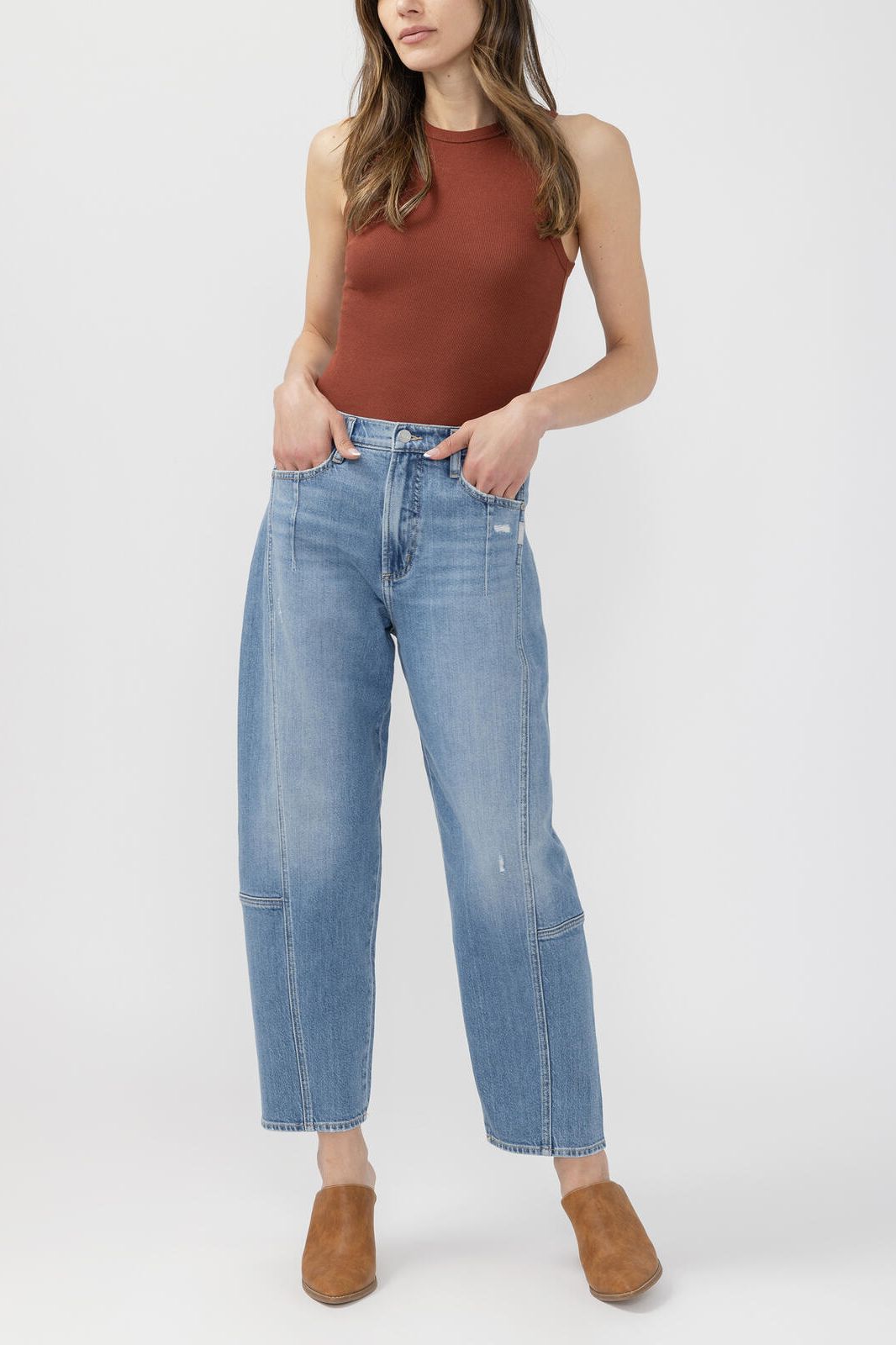 Slim Barrel Jean