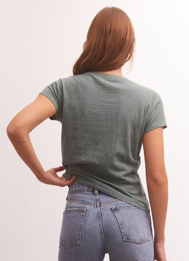 T-shirt flammé moderne