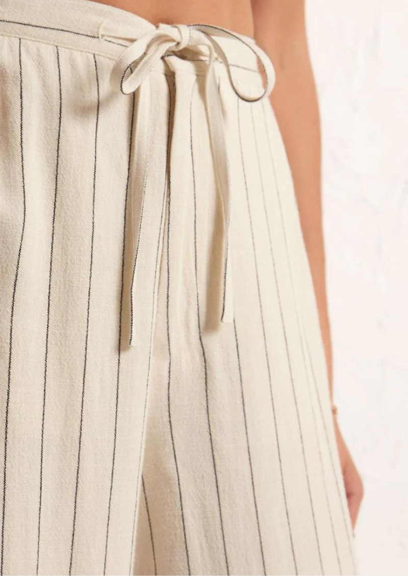 Pantalon Cortez à fines rayures
