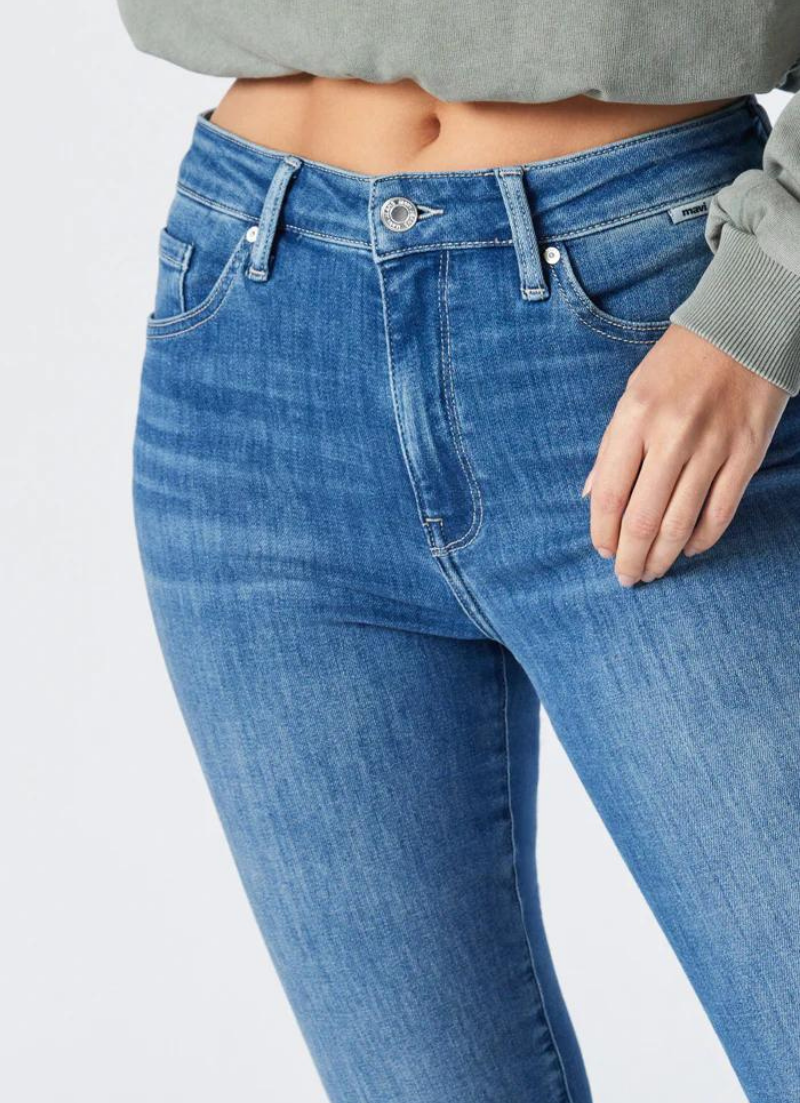 Kathleen Slim Boyfriend | Light Brushed Feather Blue