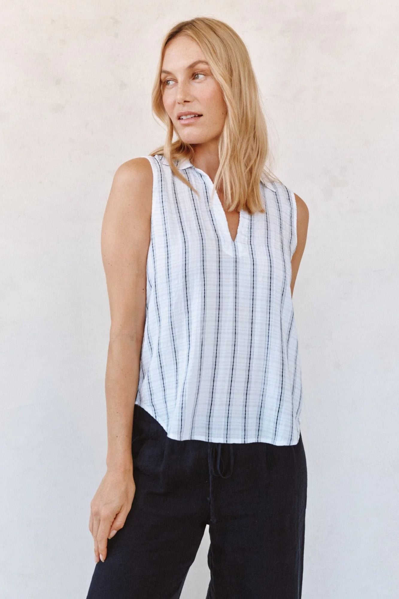 Sleeveless Pullover