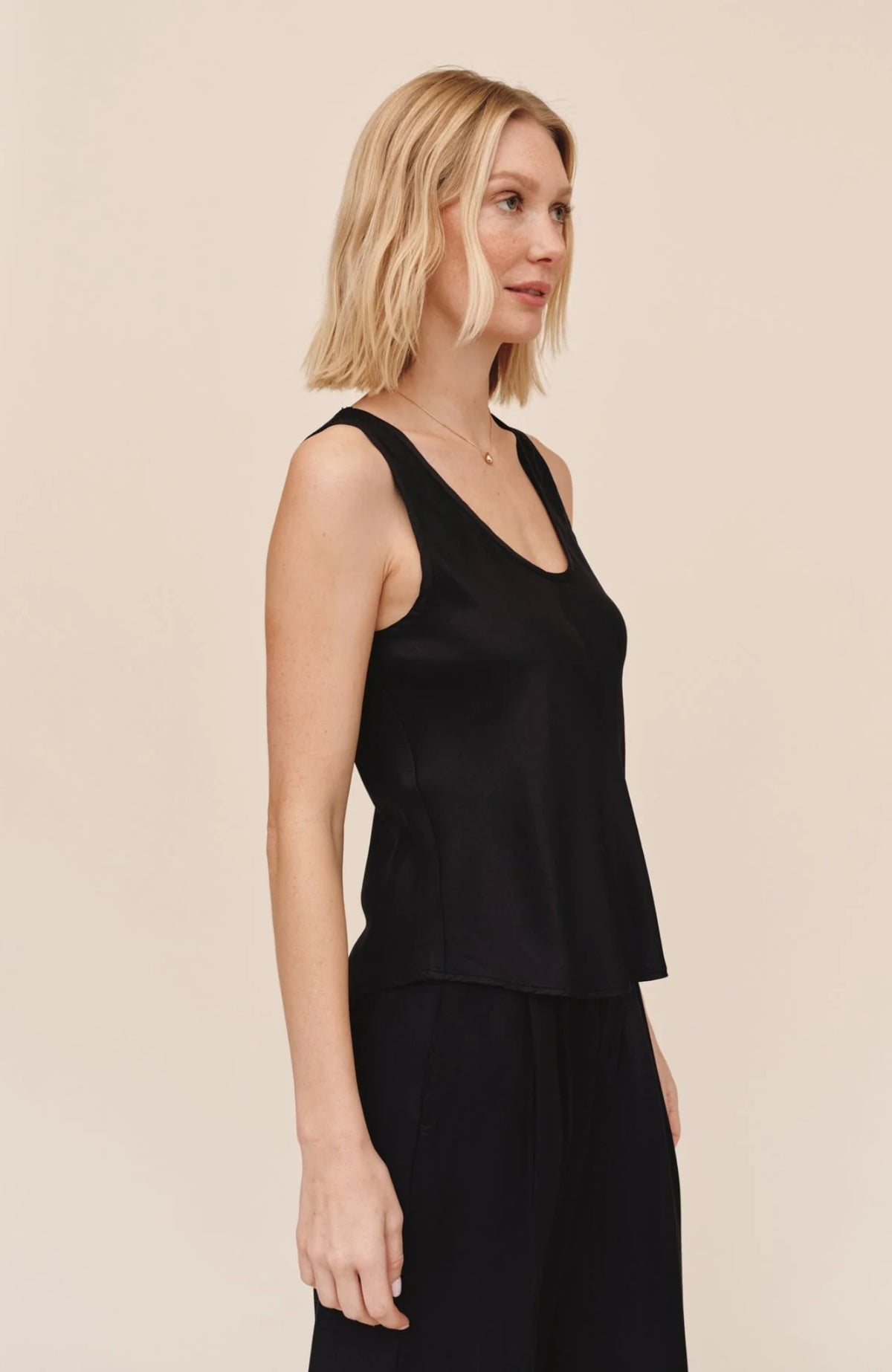 Scoop Neck Tank