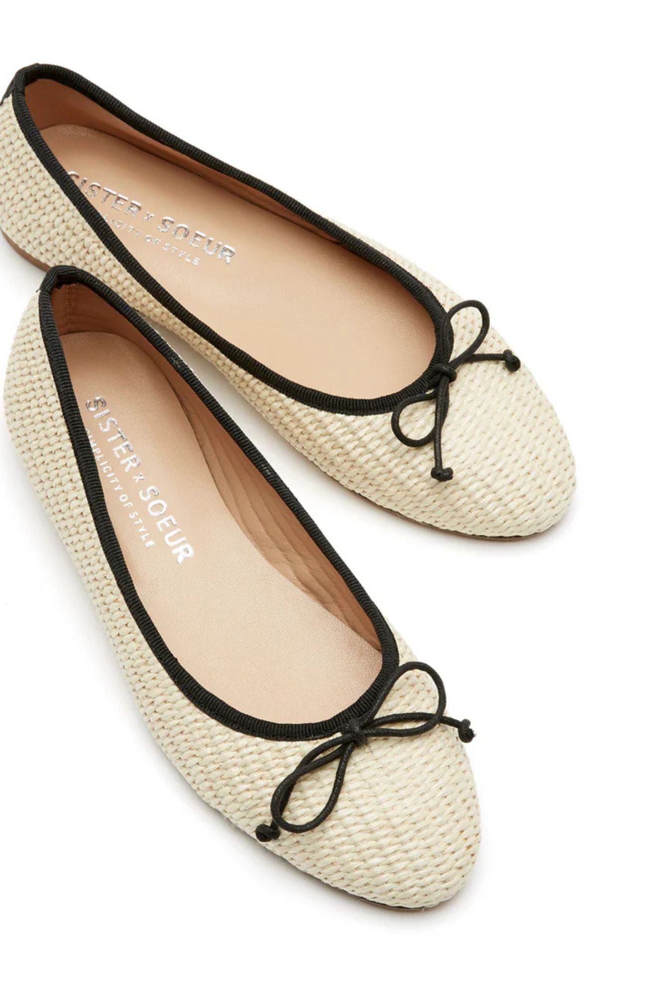 Elle Flat