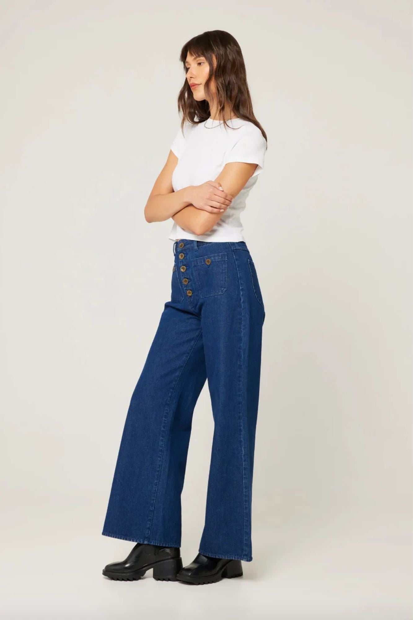Studio Flare Lou High Rise