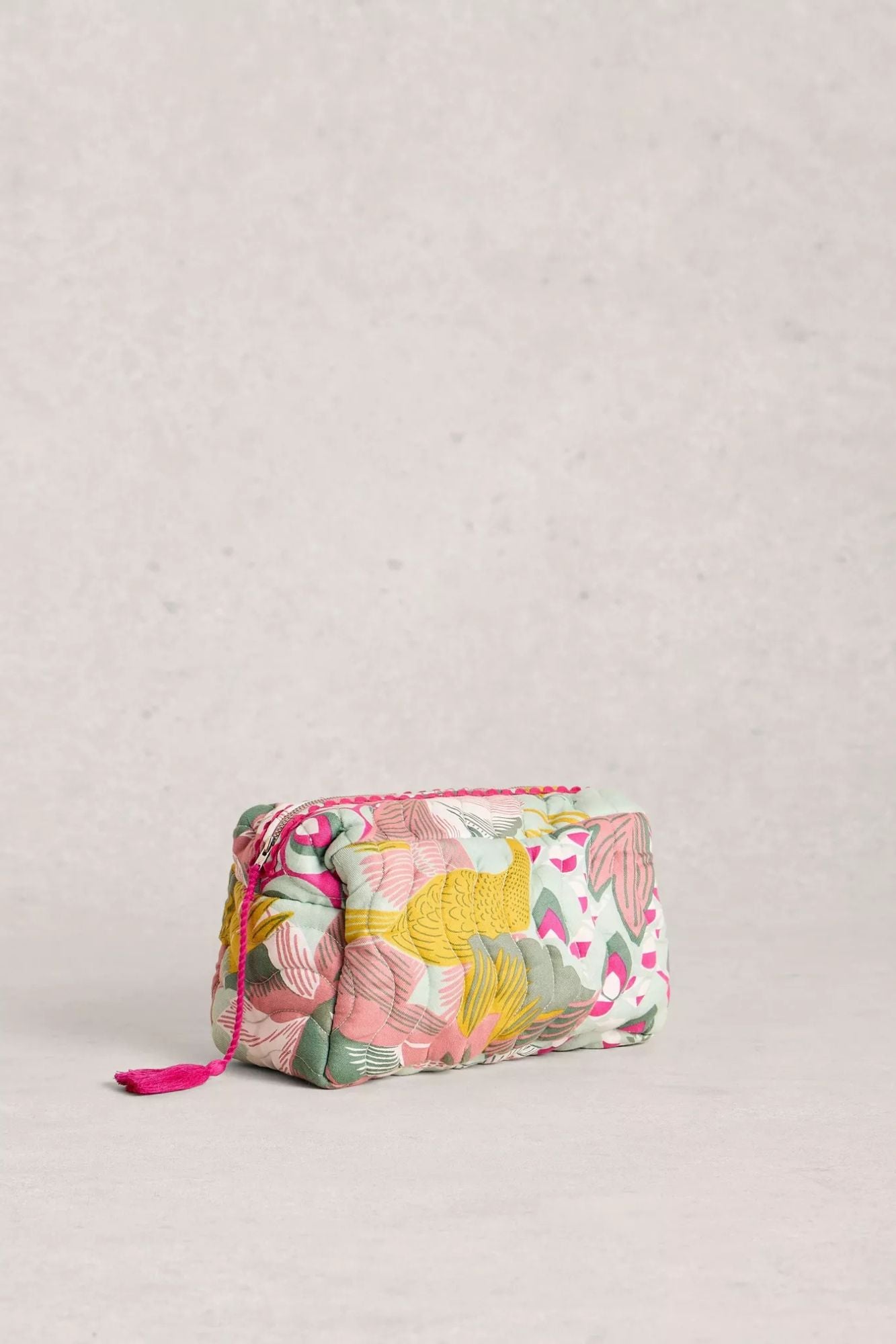 Shelby Quilted Wash Bag