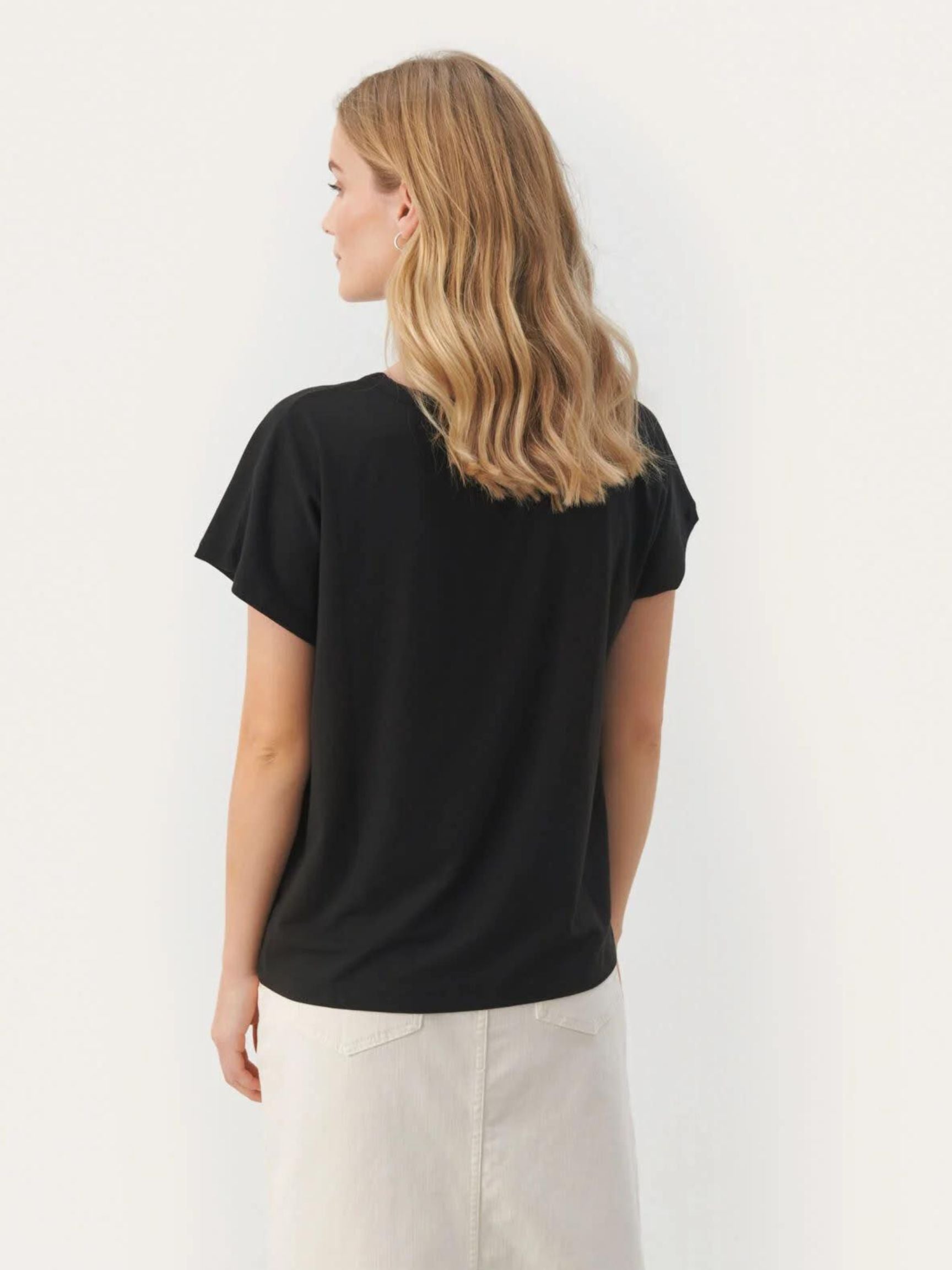 Evenye T-Shirt