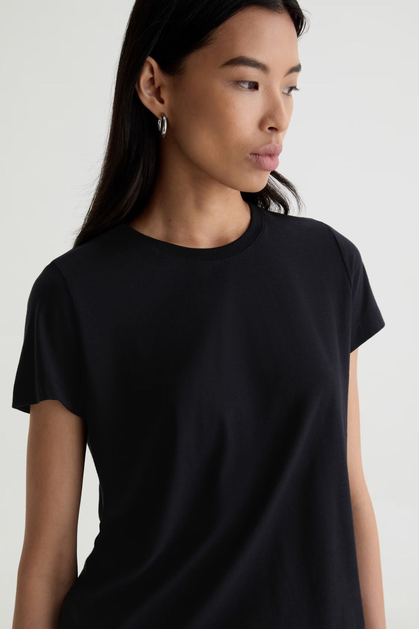 Zoie Tee