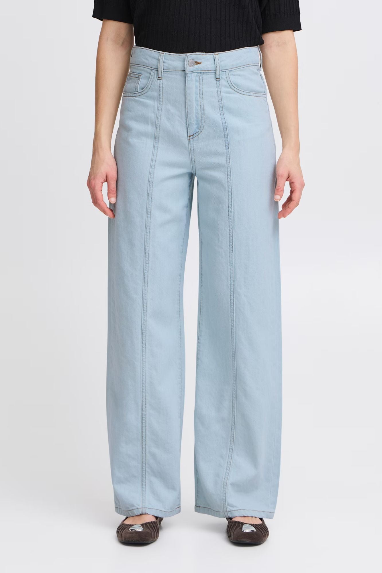 Lonia Jeans