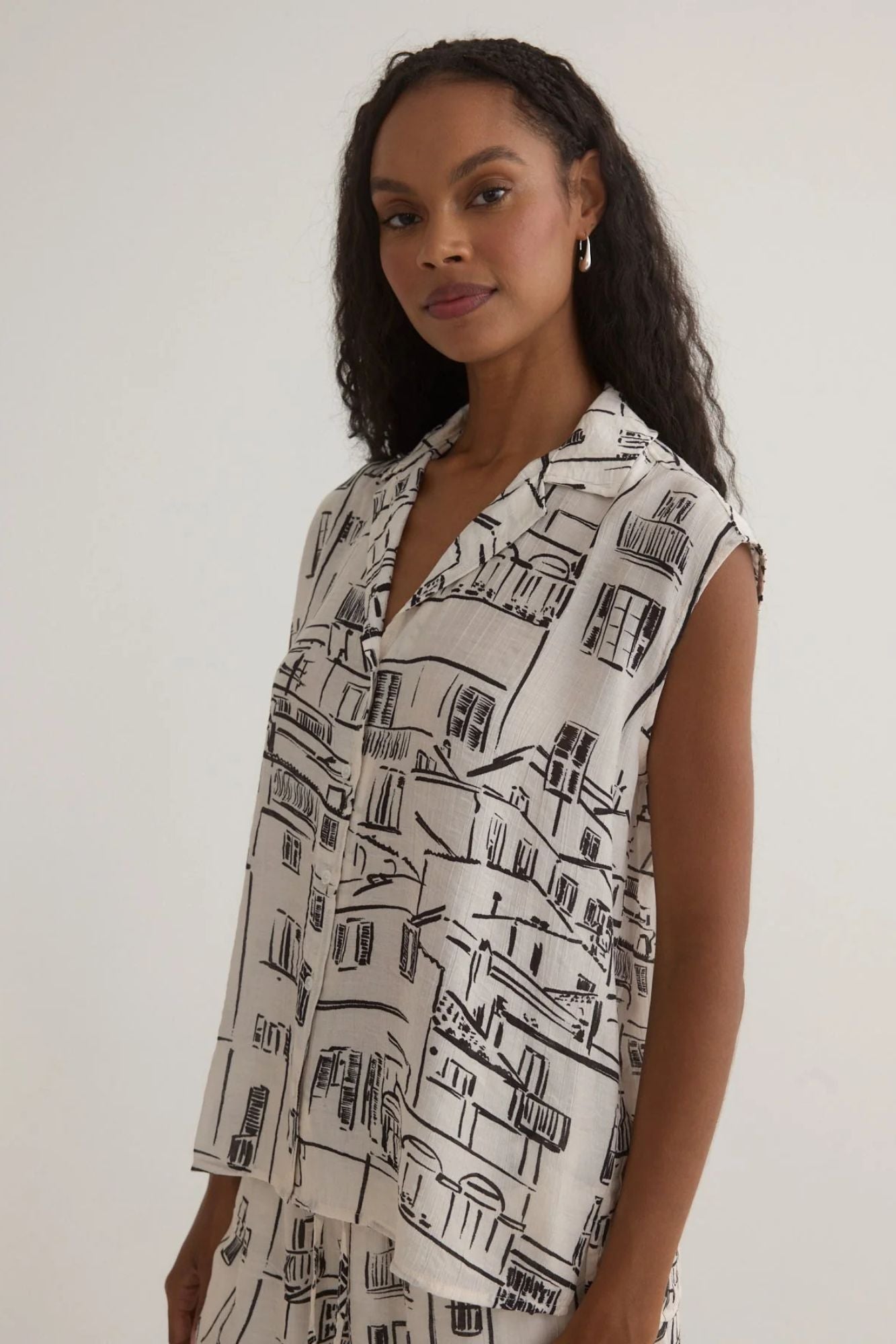 Capri Collar Cap Sleeve