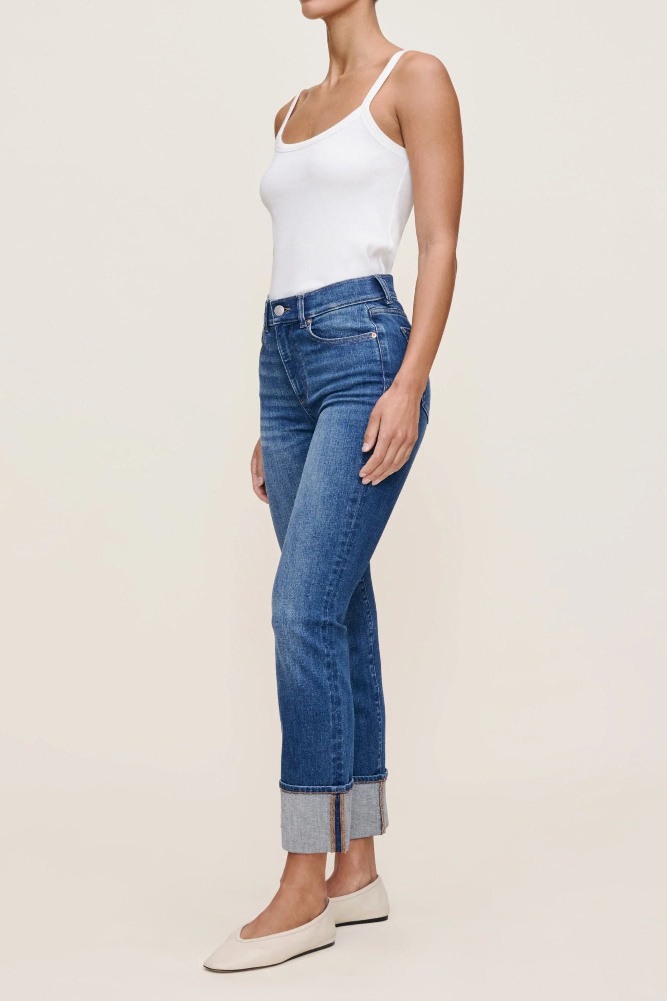 Mara Straight Instasculpt Jeans