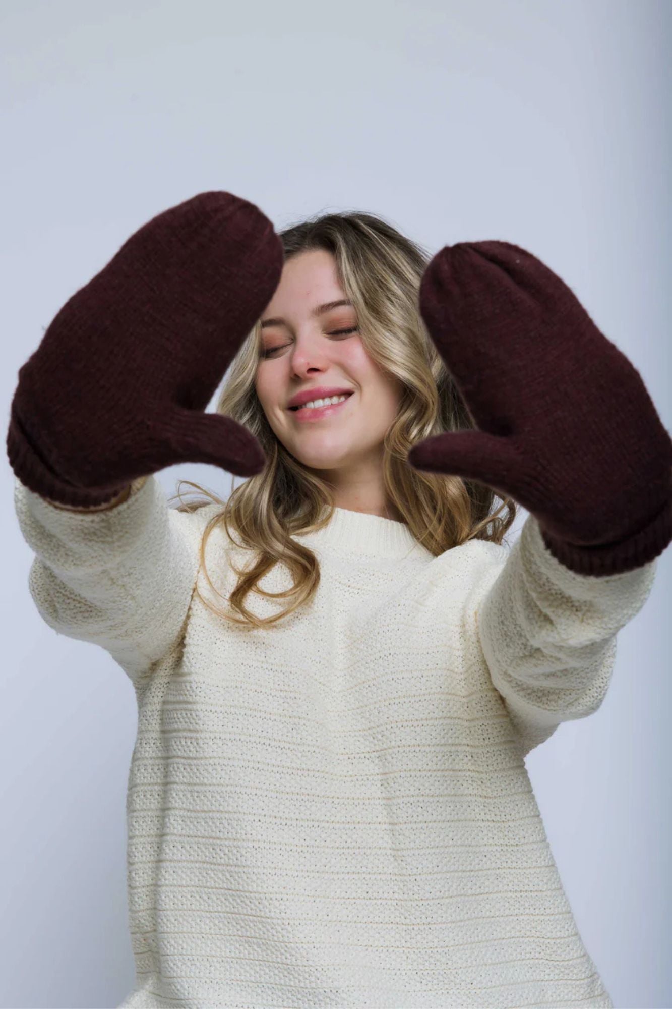 Snowflake Lined Mitts