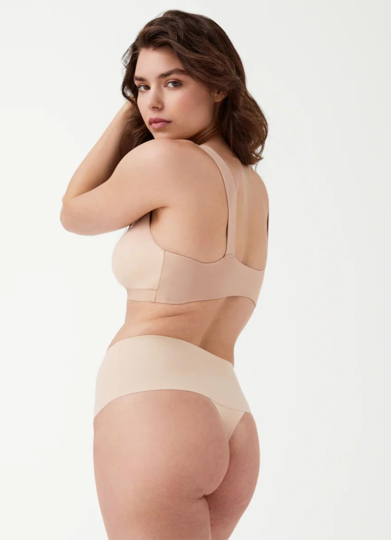 Undie-tectable Smoothing Thong