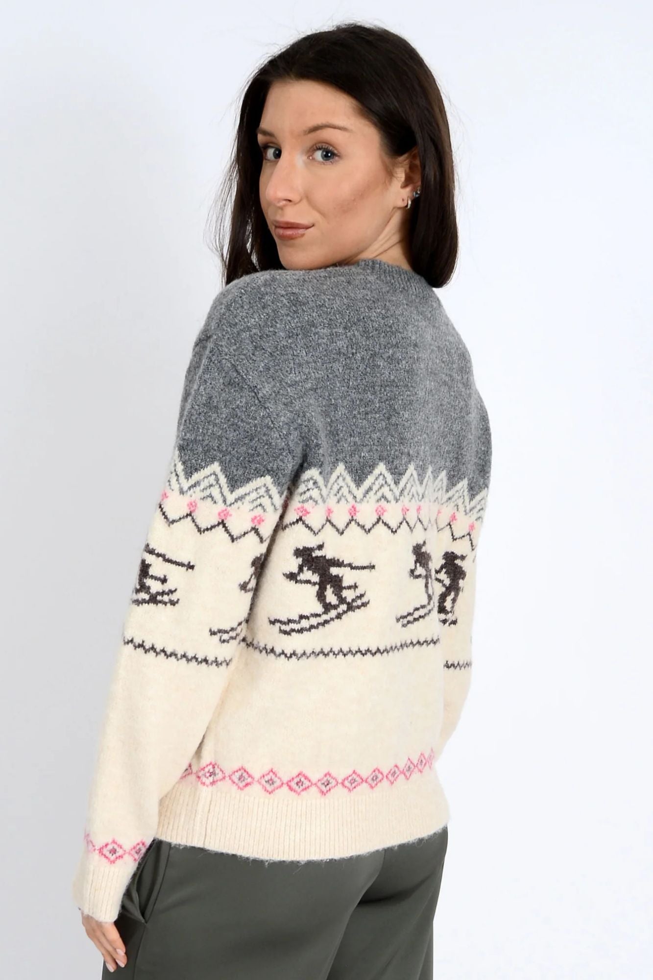 Gunhild Long Sleeve Crew Neck Pull-Over