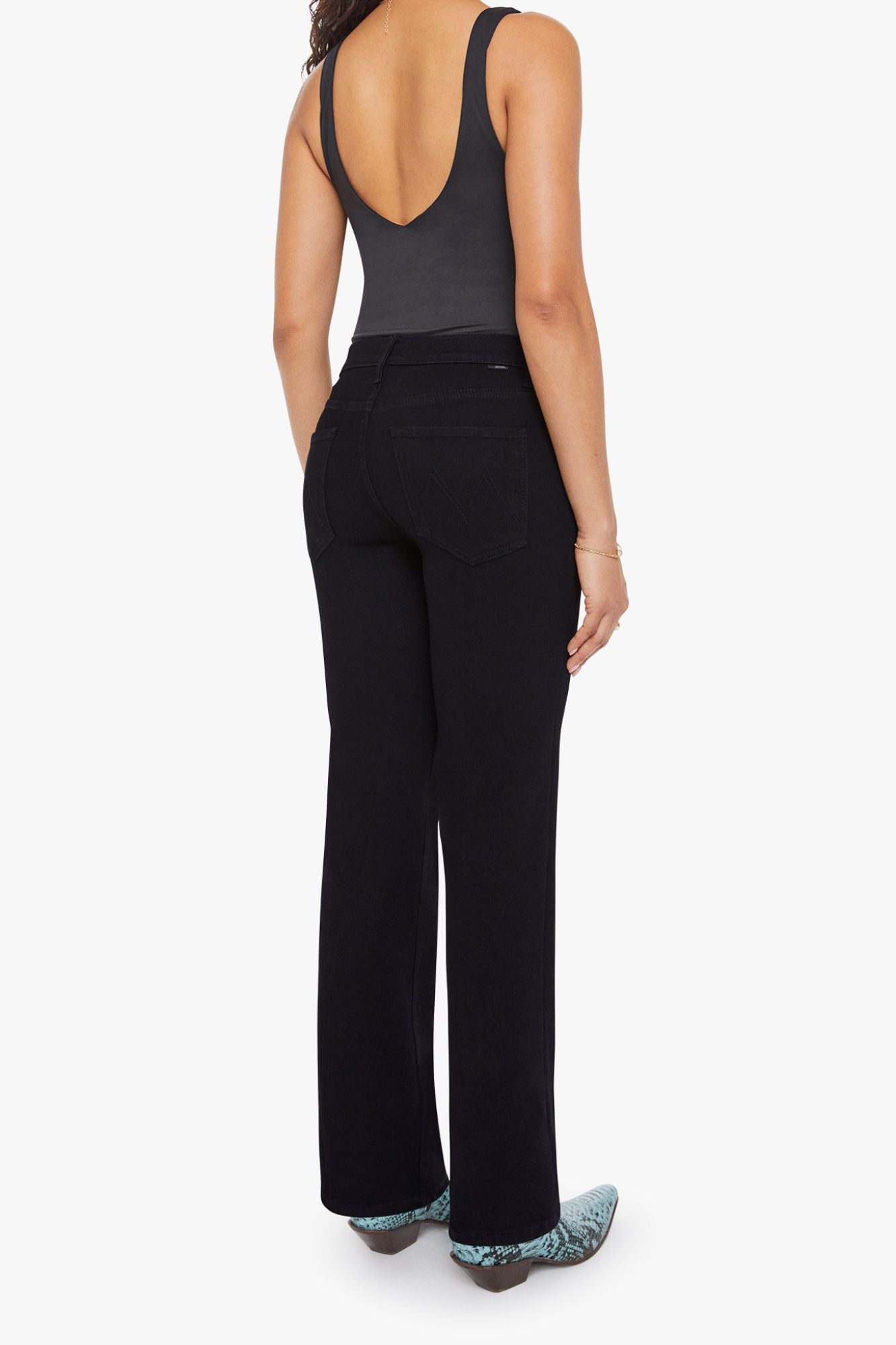 PETITIES Lil Kick It