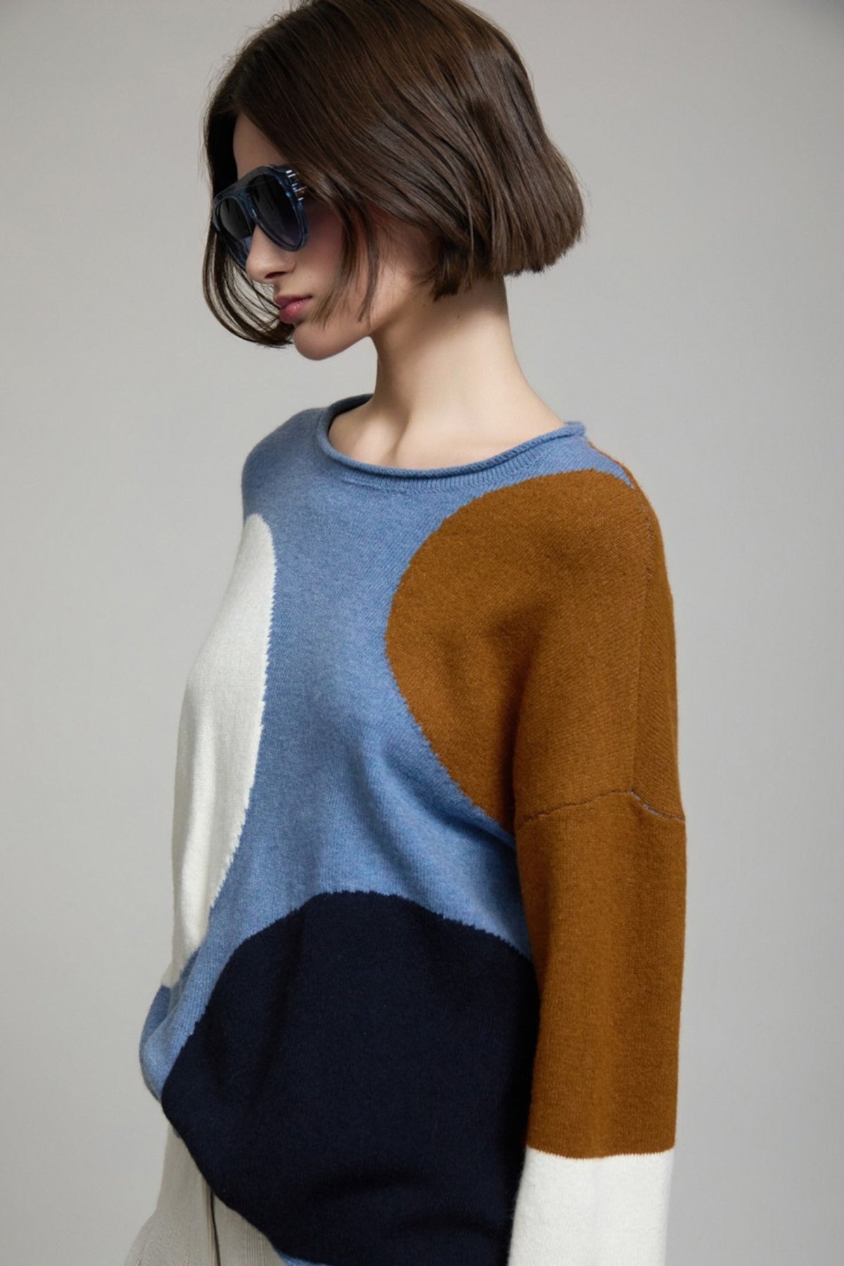 Semi circle Sweater