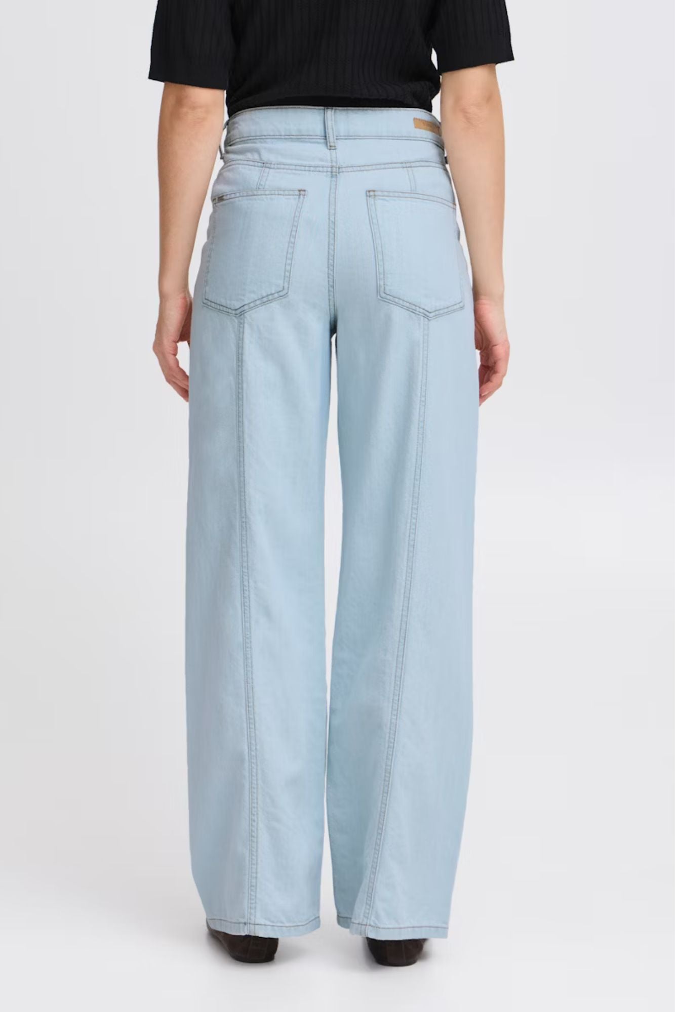 Lonia Jeans