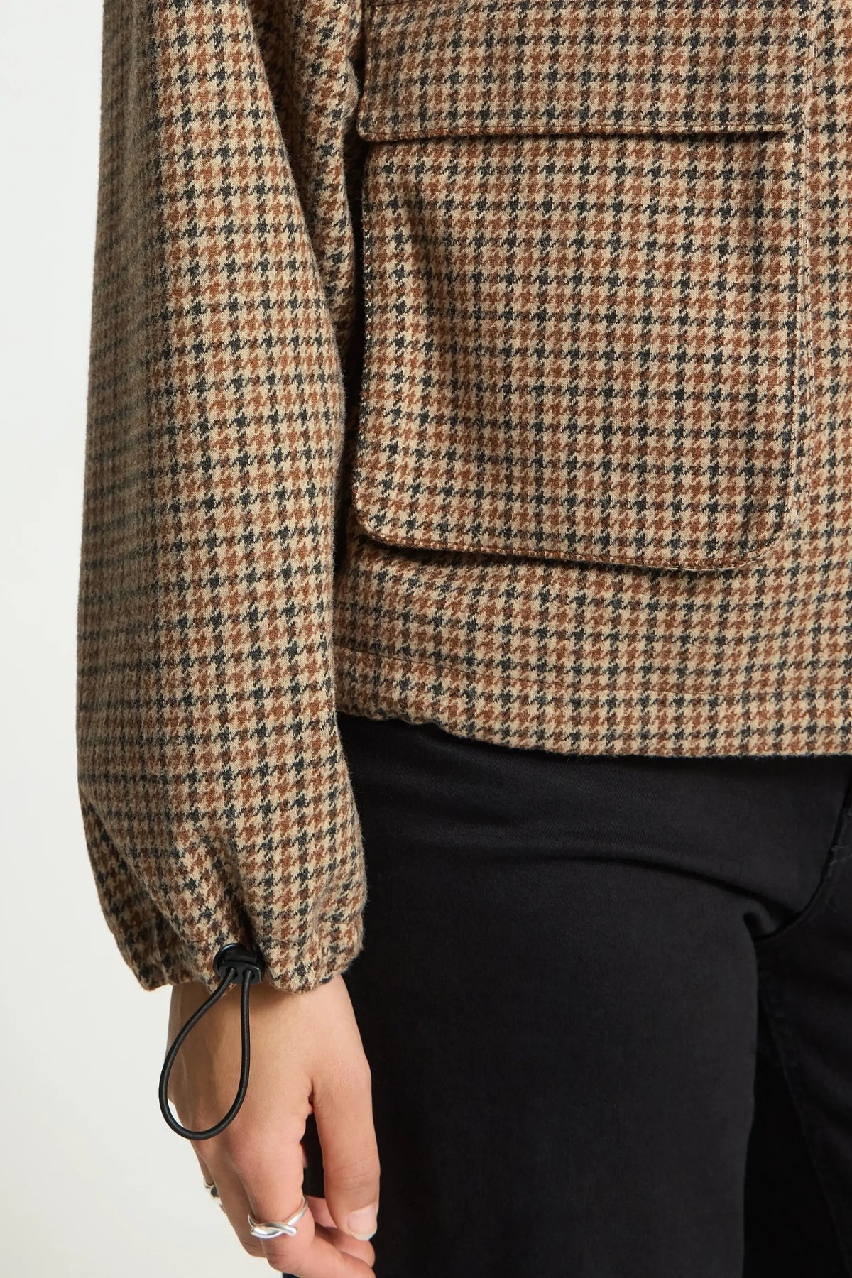 Esolu Jacket