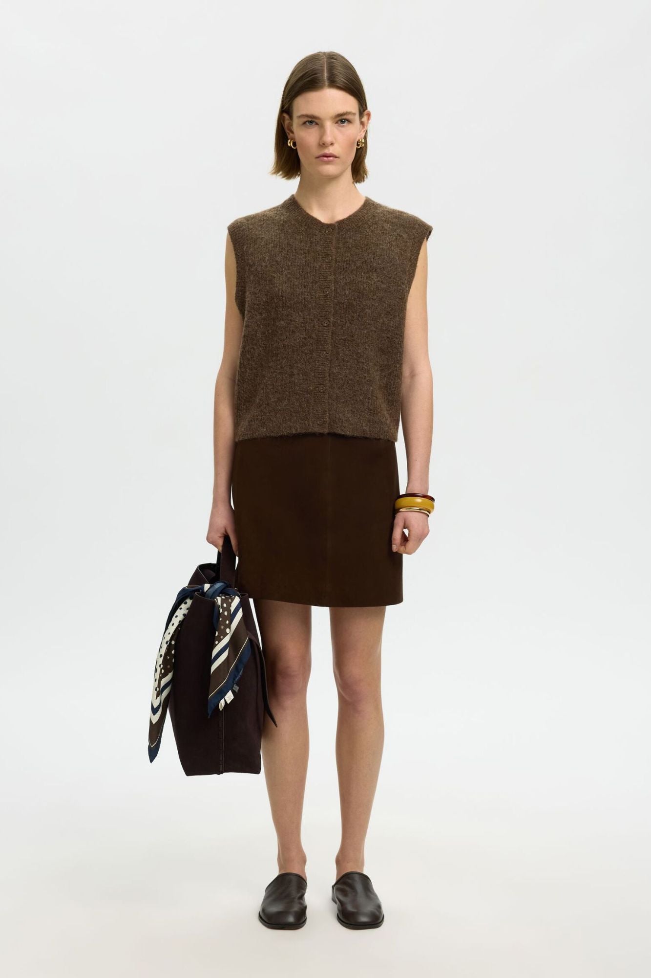 Lulu Button O-Neck Vest
