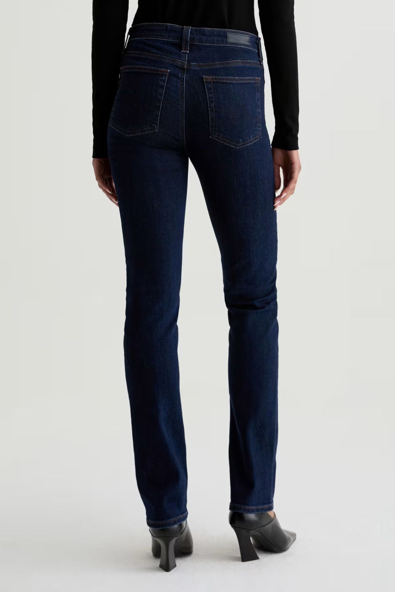 Mari Mid-Rise Slim Straight