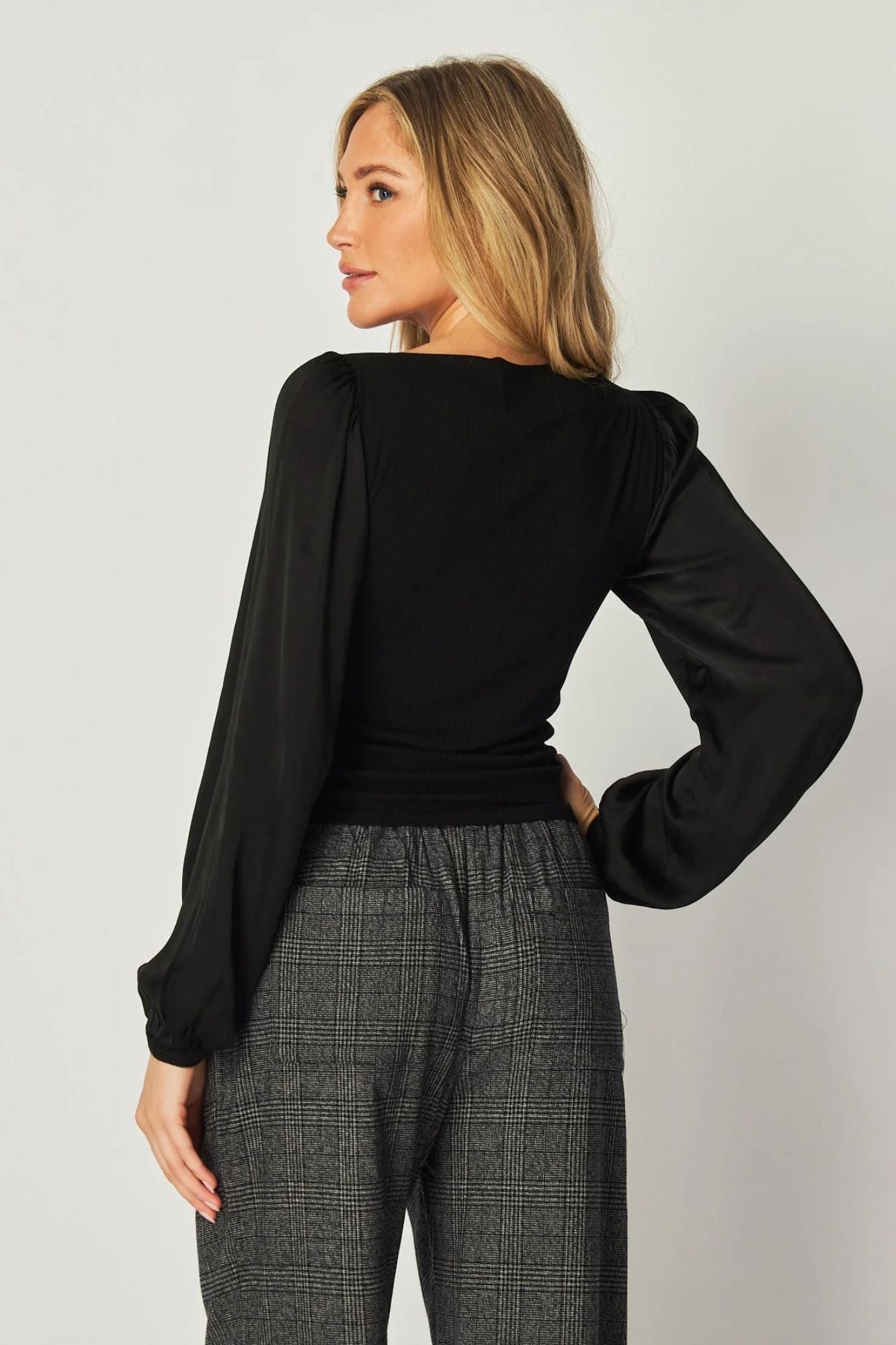 Ruched Waist Flowy Sleeve Top