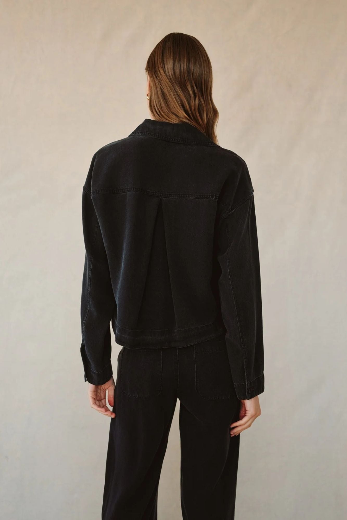 Crop Pocket Button Down