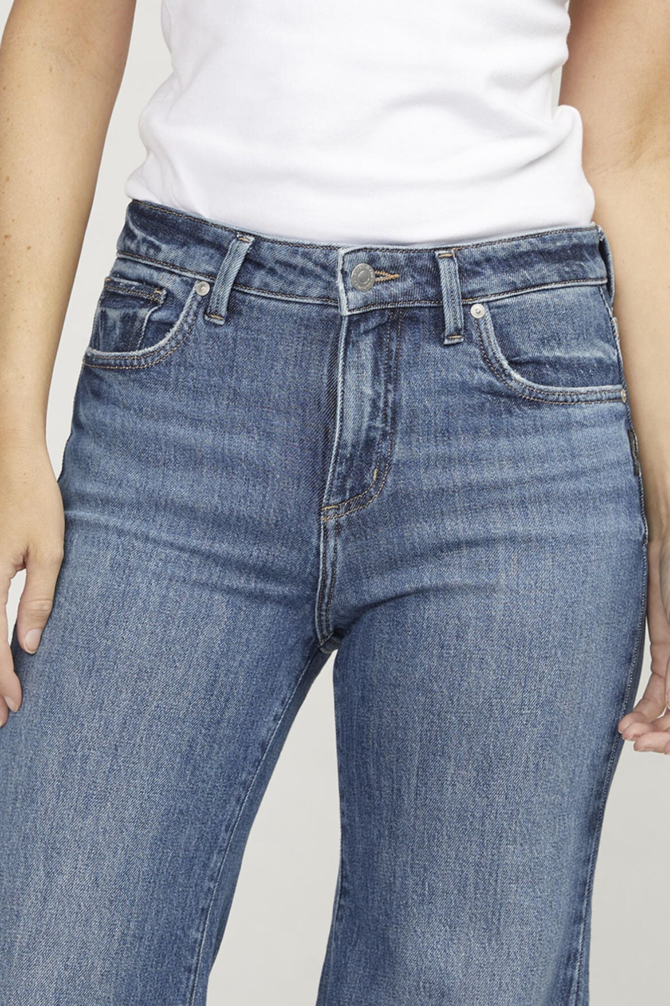 Isbister High Rise Wide Leg Jeans L33