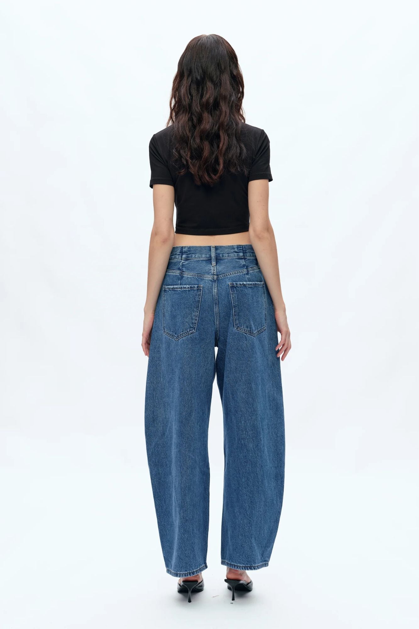 Katia Tailored Barrel Leg Jean
