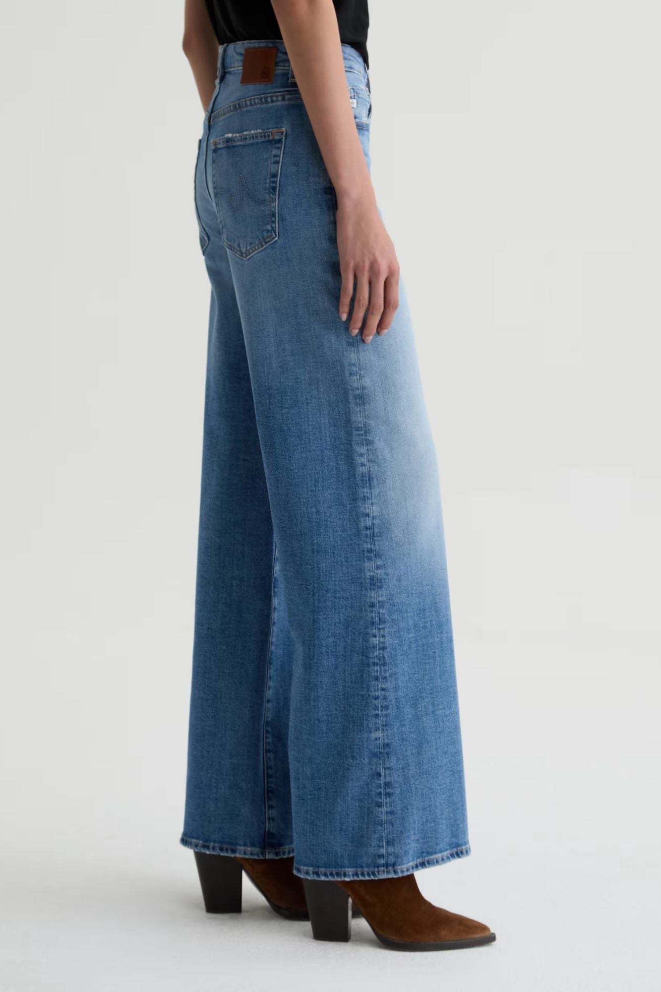 Saige Wide Leg Jean