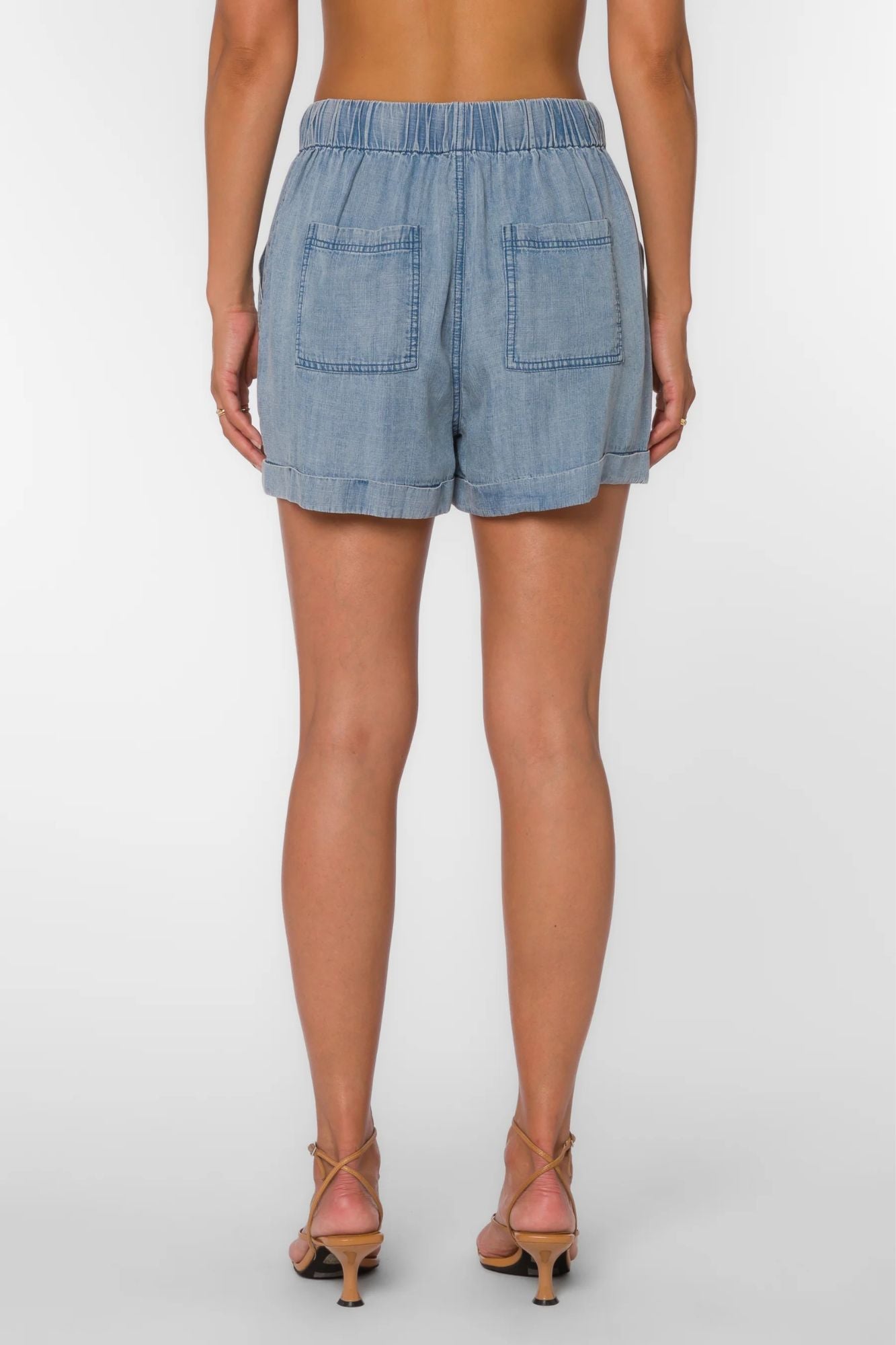Lyra Short