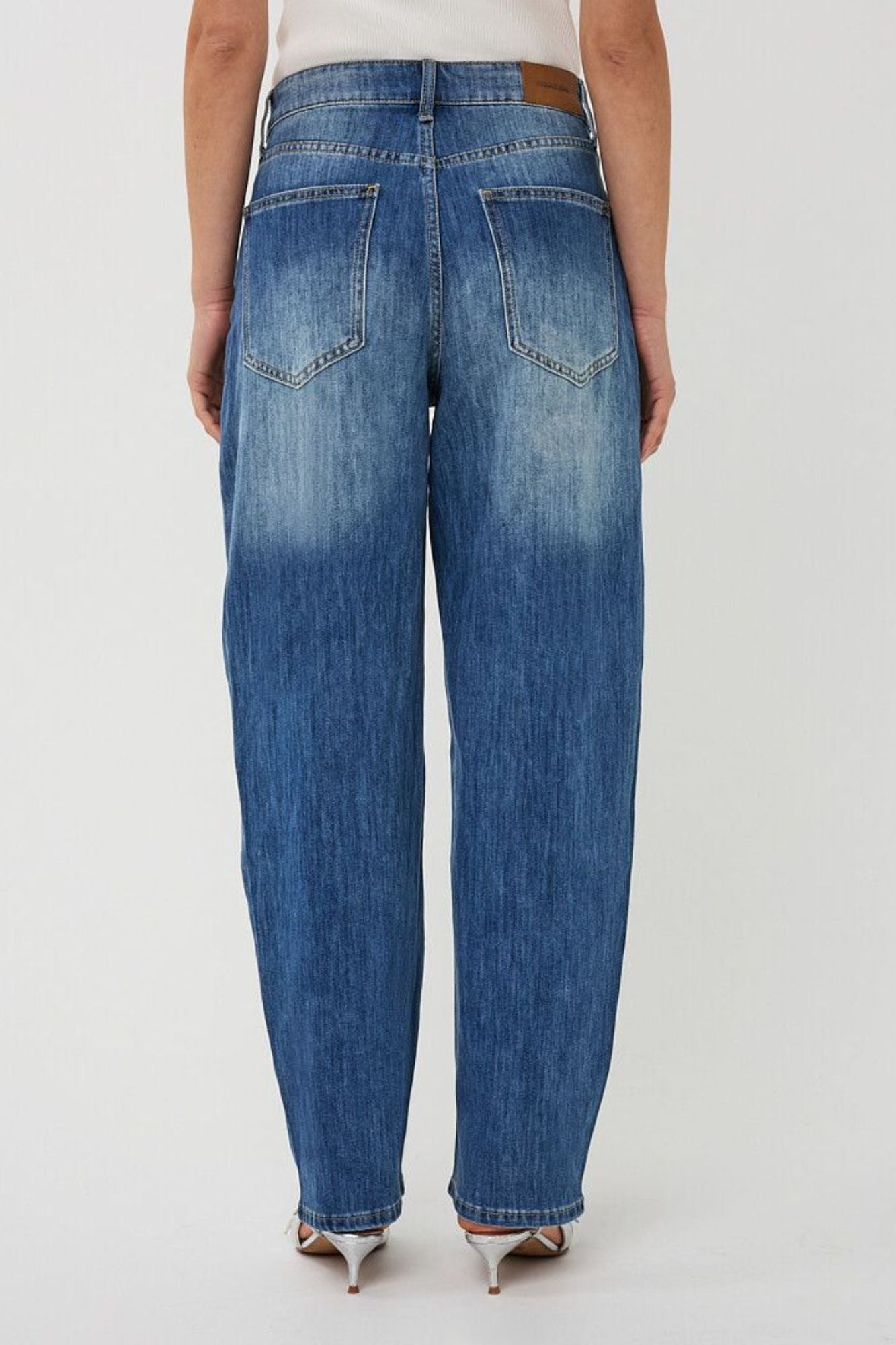 Sealy Barrel Jeans