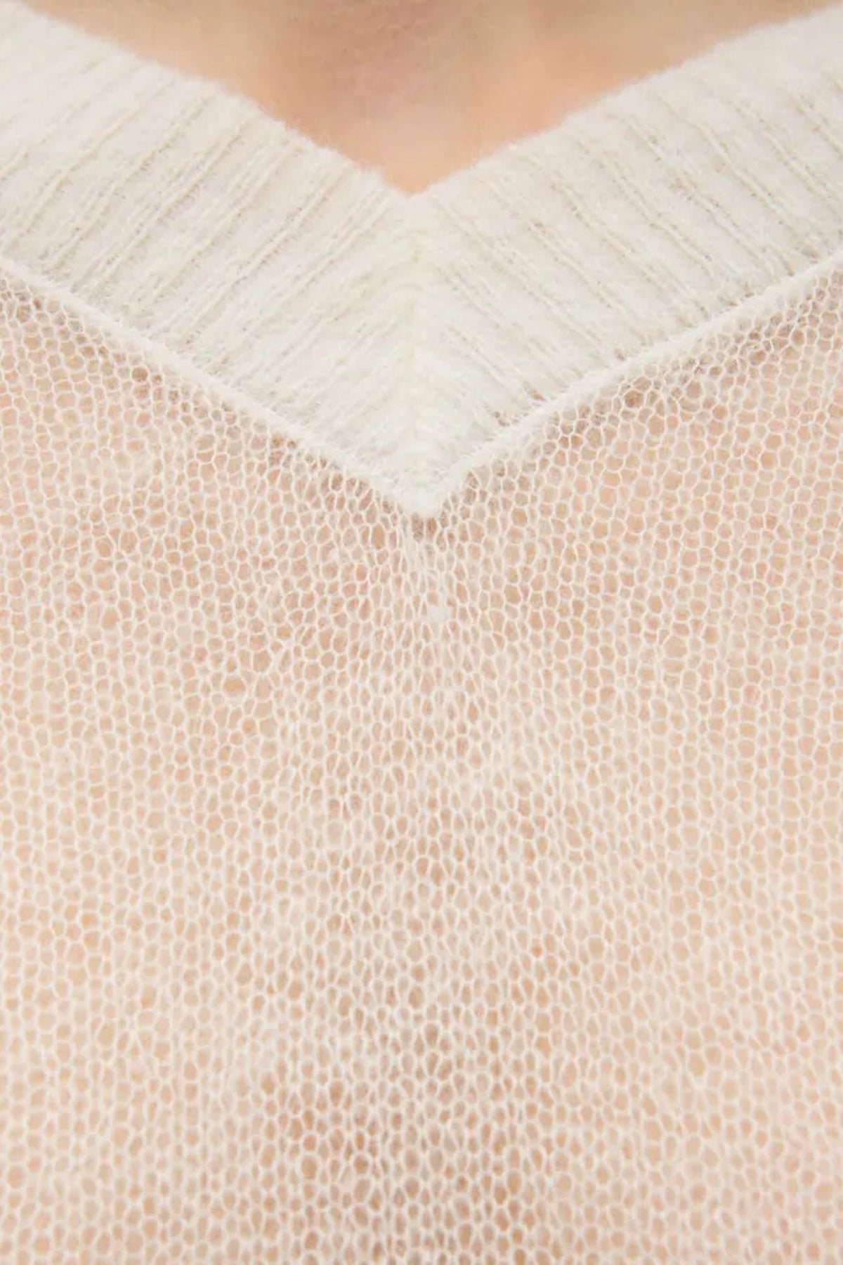 Dova V Neck Knit
