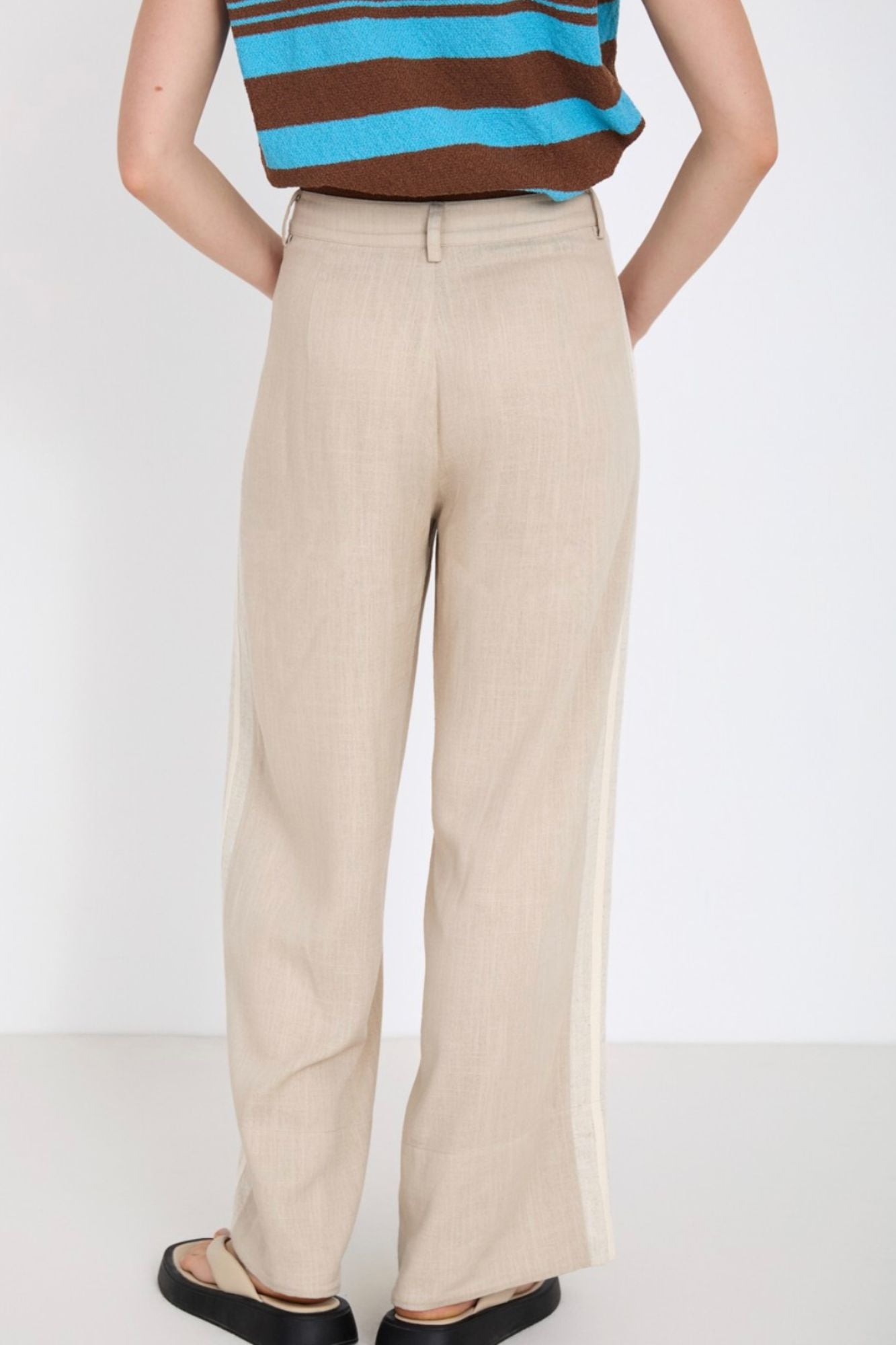 Linen Trousers with Contrast Detail