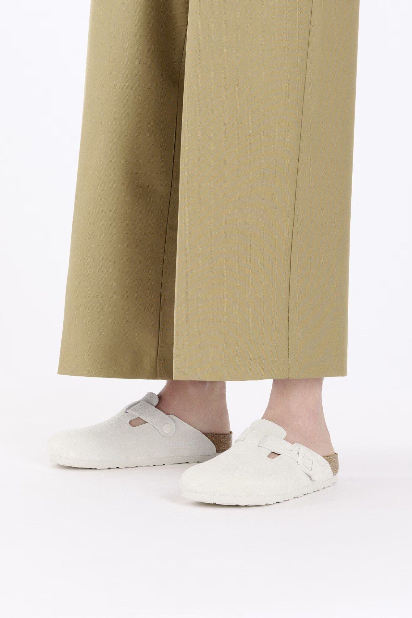 Boston Suede Soft Footbed | Narrow