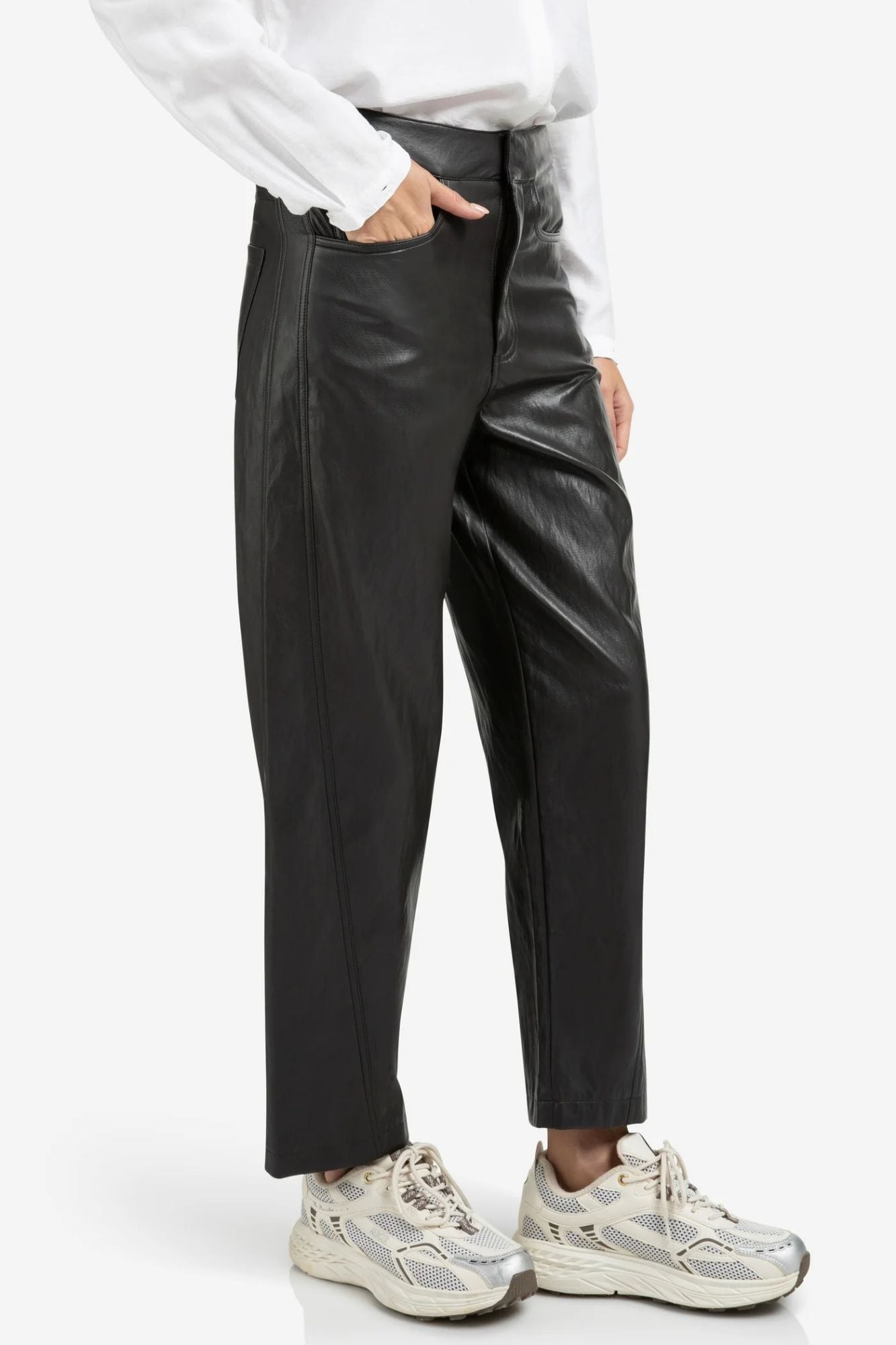Faux Leather Carrot Fit Trouser