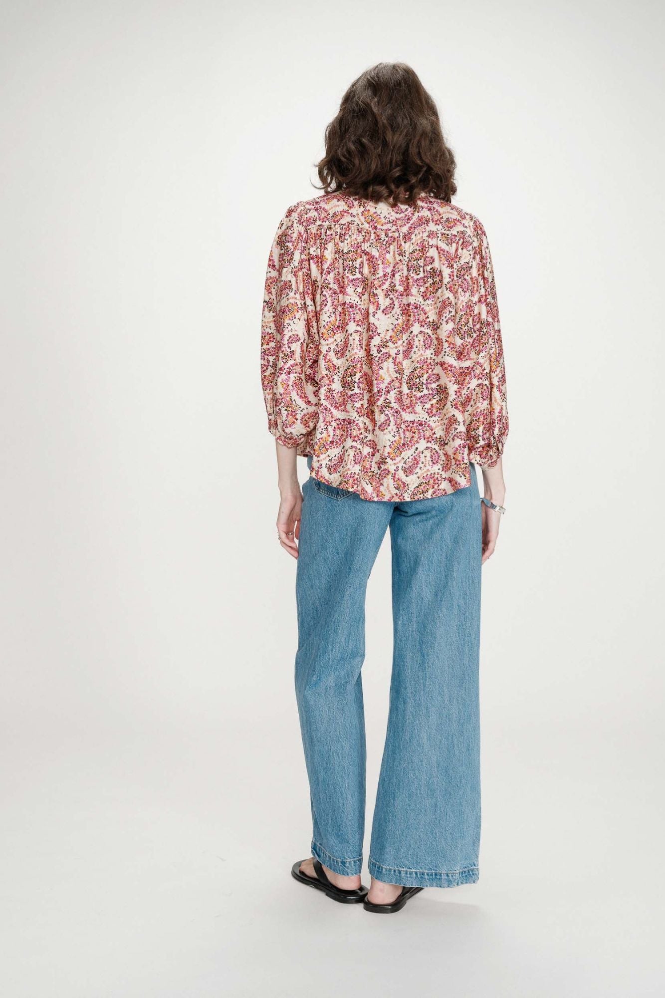 Vezia Blouse