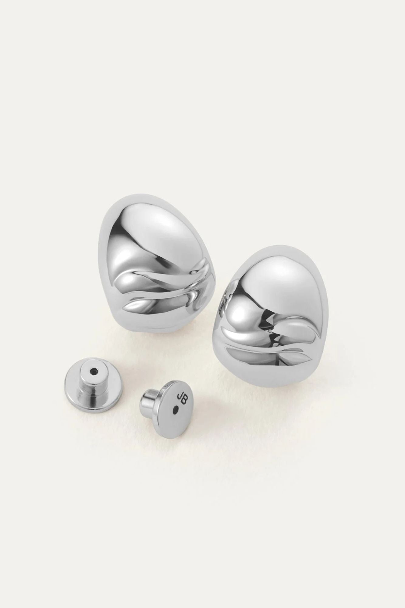 Nelle Hoops